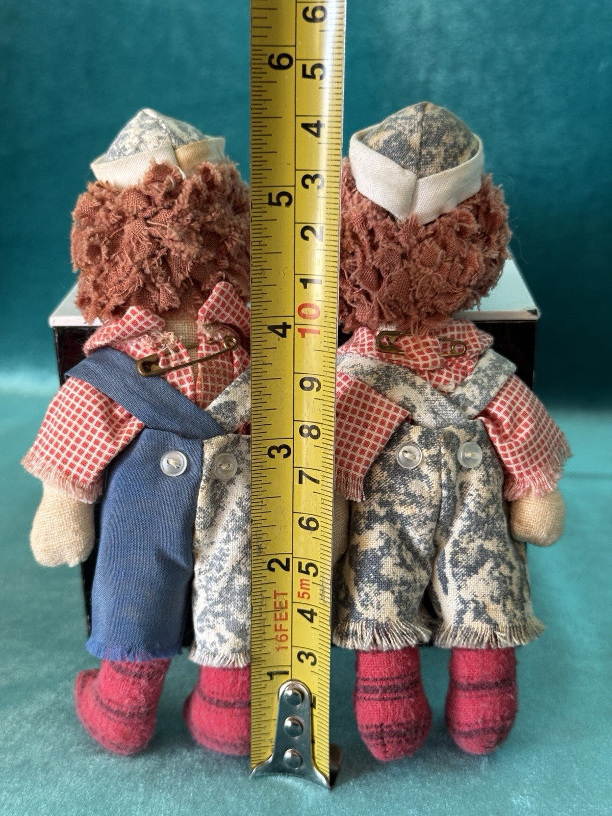 Lot Of 6 Vintage (?) Collectible Raggedy Dolls With Hand painted trunk