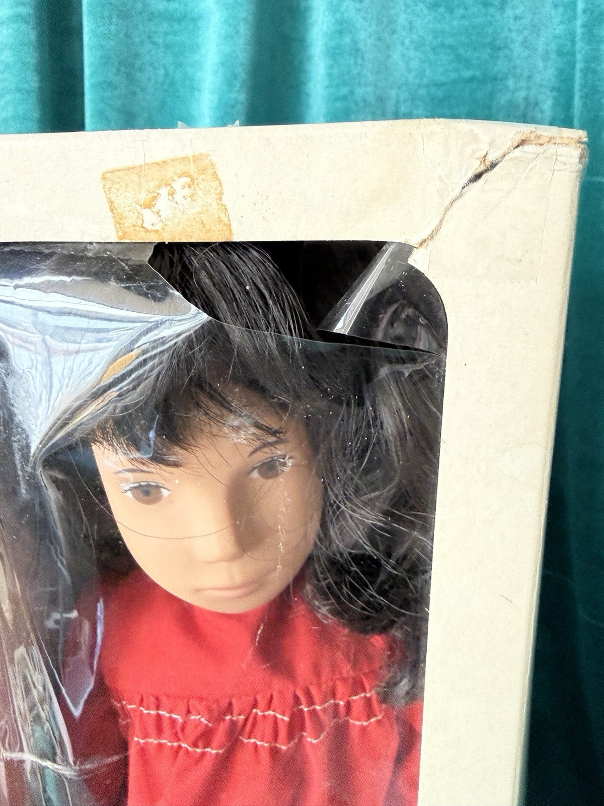 Collectible England Vinyl Sasha Brunette Red Dress 104 Girl Doll with Box