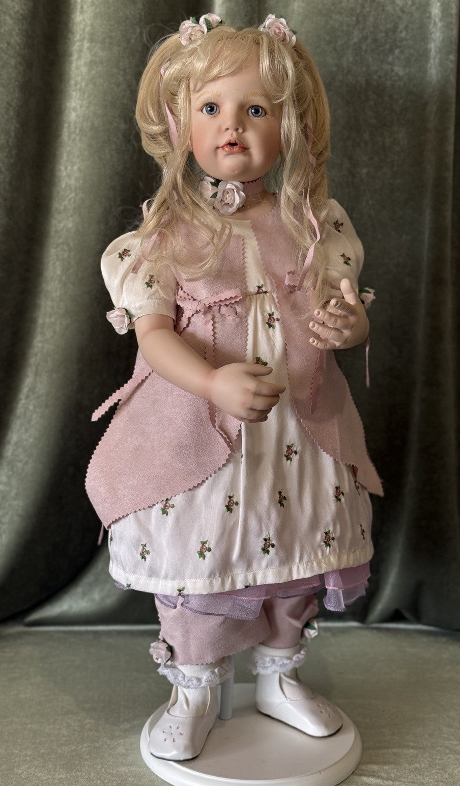 Artist Hildegard Gunzel Porcelain 27” Doll “Angel” LE 750