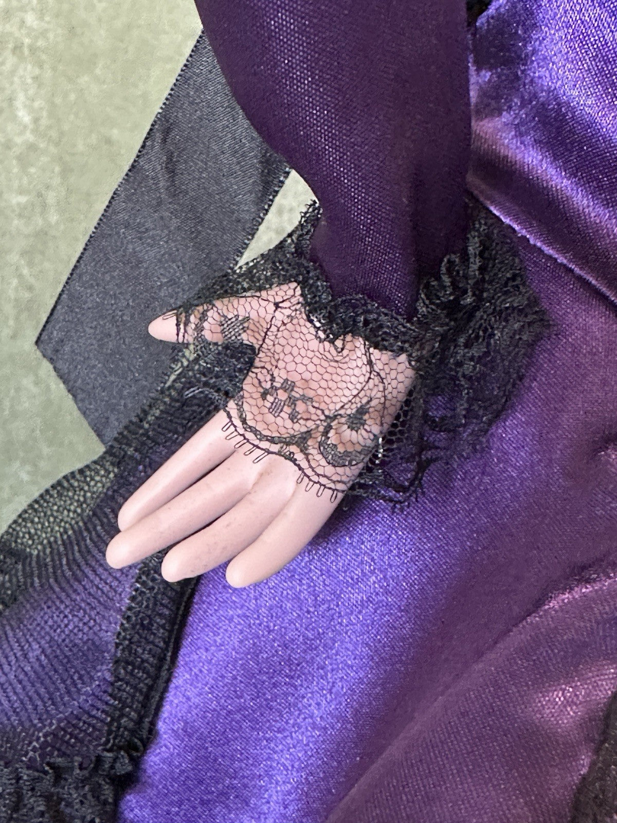 Jan Mclean 1999 23" Porcelain Doll “Pearl” Tag & COA  For Exclusively Yours