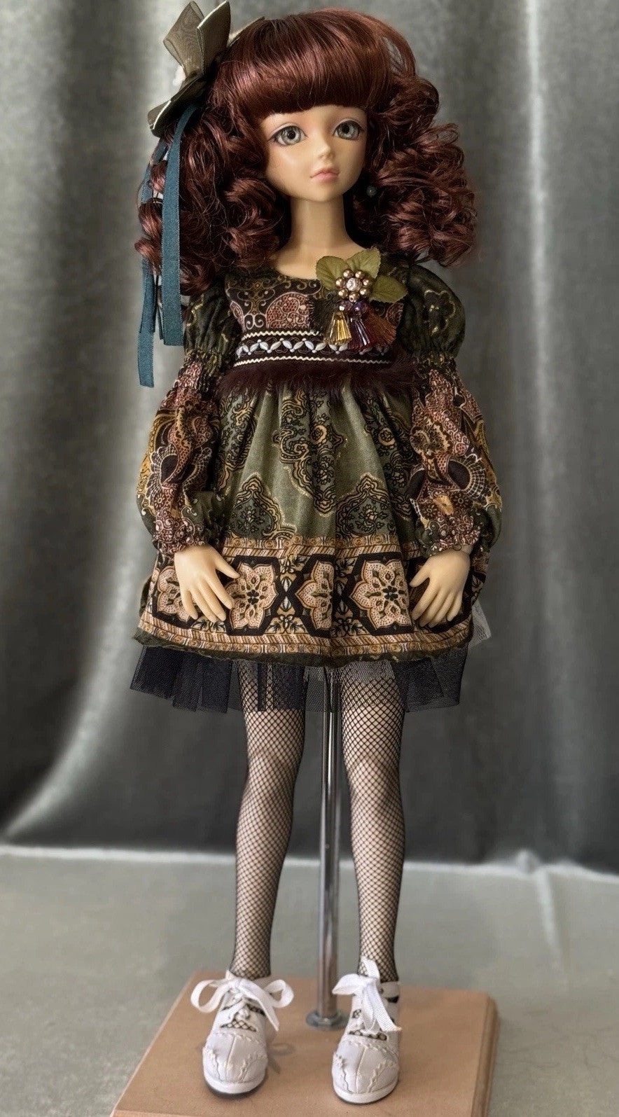 Super Dollfie 10 Volks Resin Fashion BJD 22” Doll