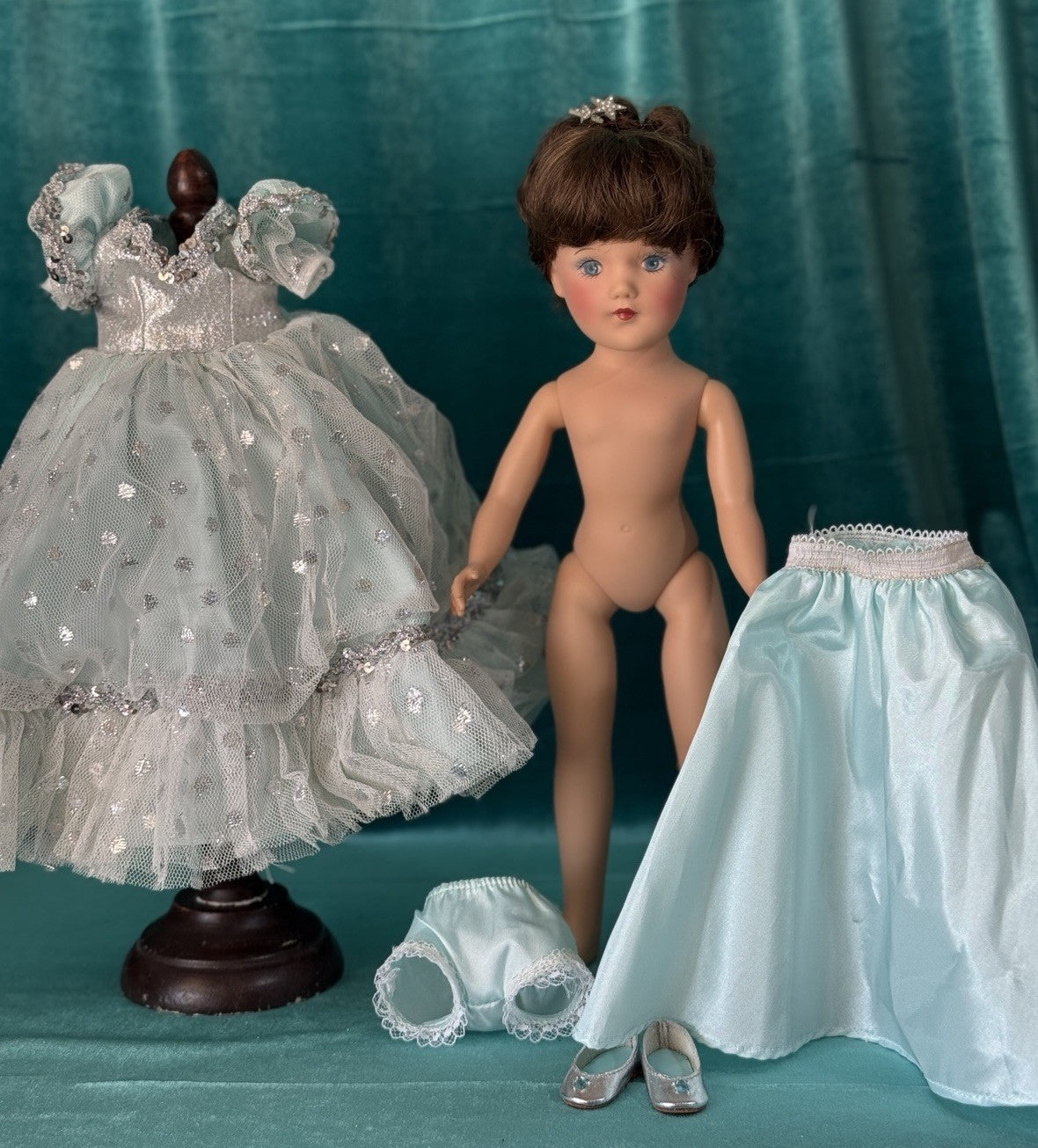 Mary Hoyer Design Mary Lynne 14” Vinyl Doll “The Doll With The Magic Wand” Tag