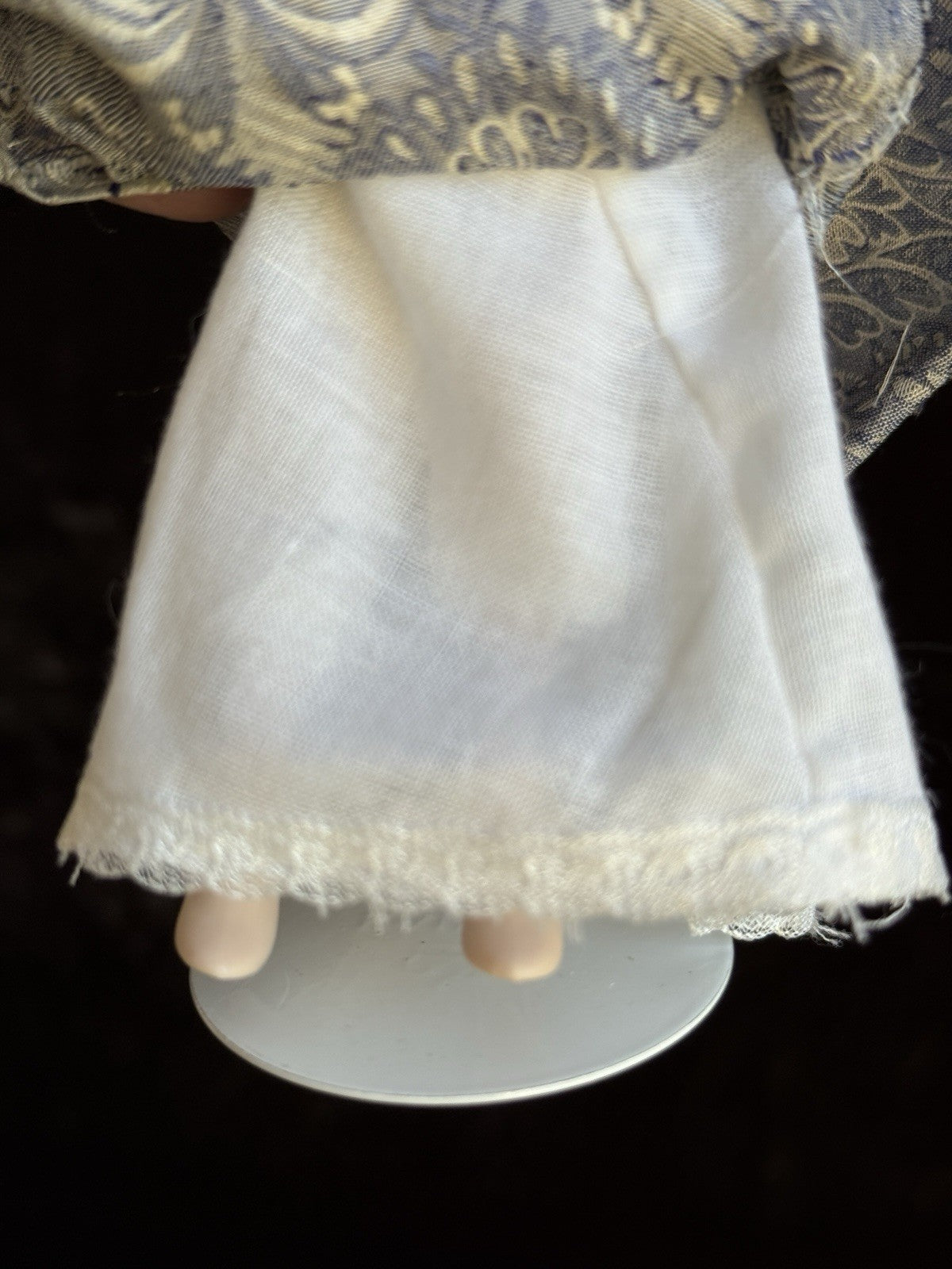 Miniature Artist Dollhouse 1:12 Lady Character Doll