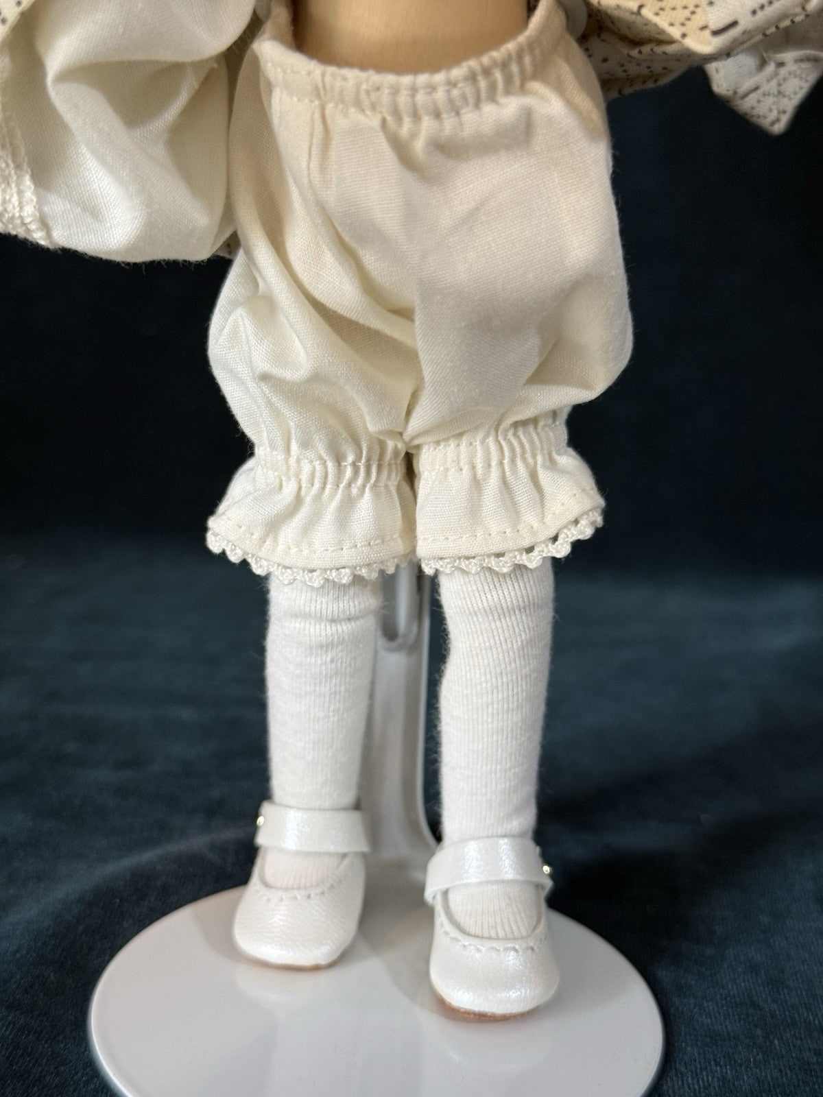 MIB Wendy Lawton “Laura Emeline” Wooden Body 8” Doll LE 250 Box/COA/Tag
