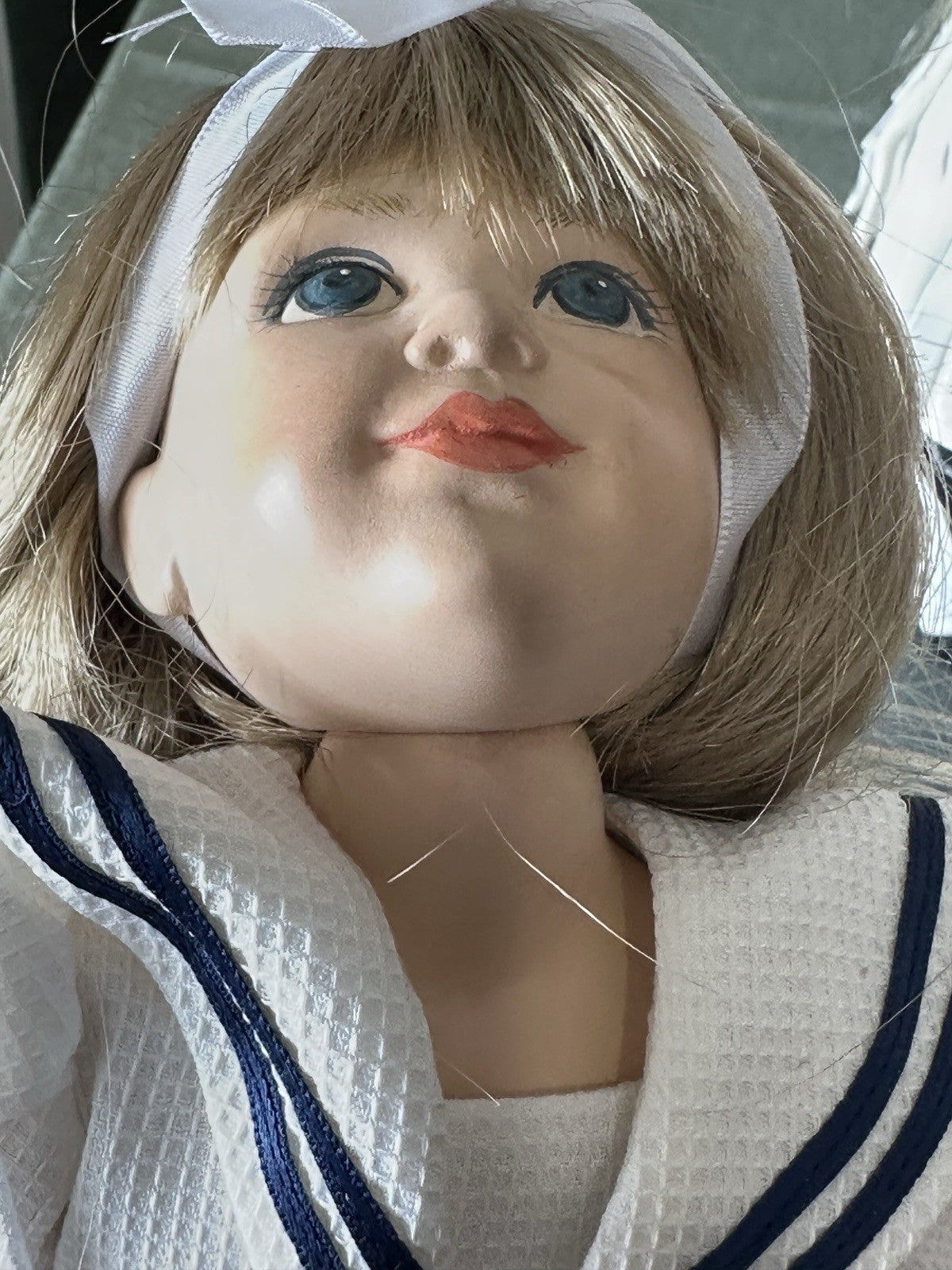 721e4b94-a6e4-4bb8-8365-04af0cccf318