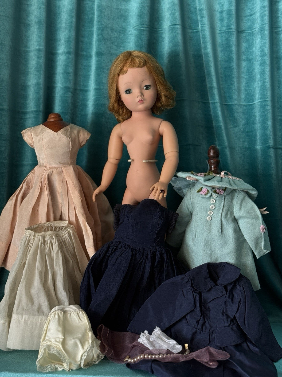 Vintage 1950’s Madame Alexander 20” Cissy Doll Multiple Outfits