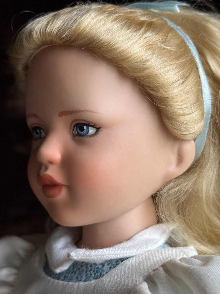 Rare Robert Tonner Porcelain 14” Classic Alice Doll LE 50 in Box