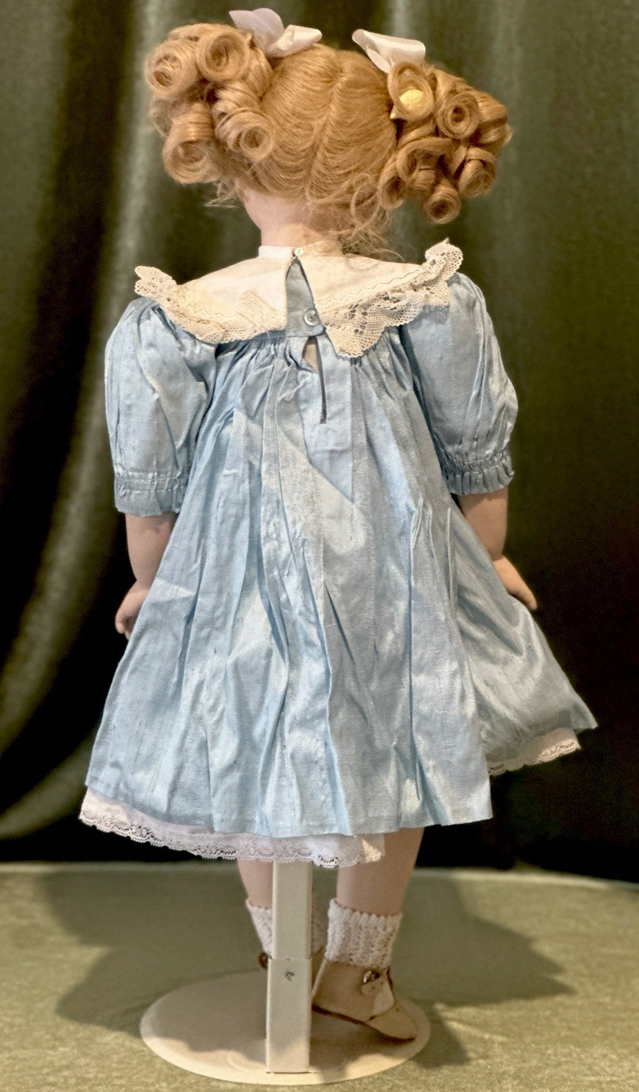 Collectible Artist 25” Porcelain Doll “Isabelle” by Ruth Treffeisen LE 97/100