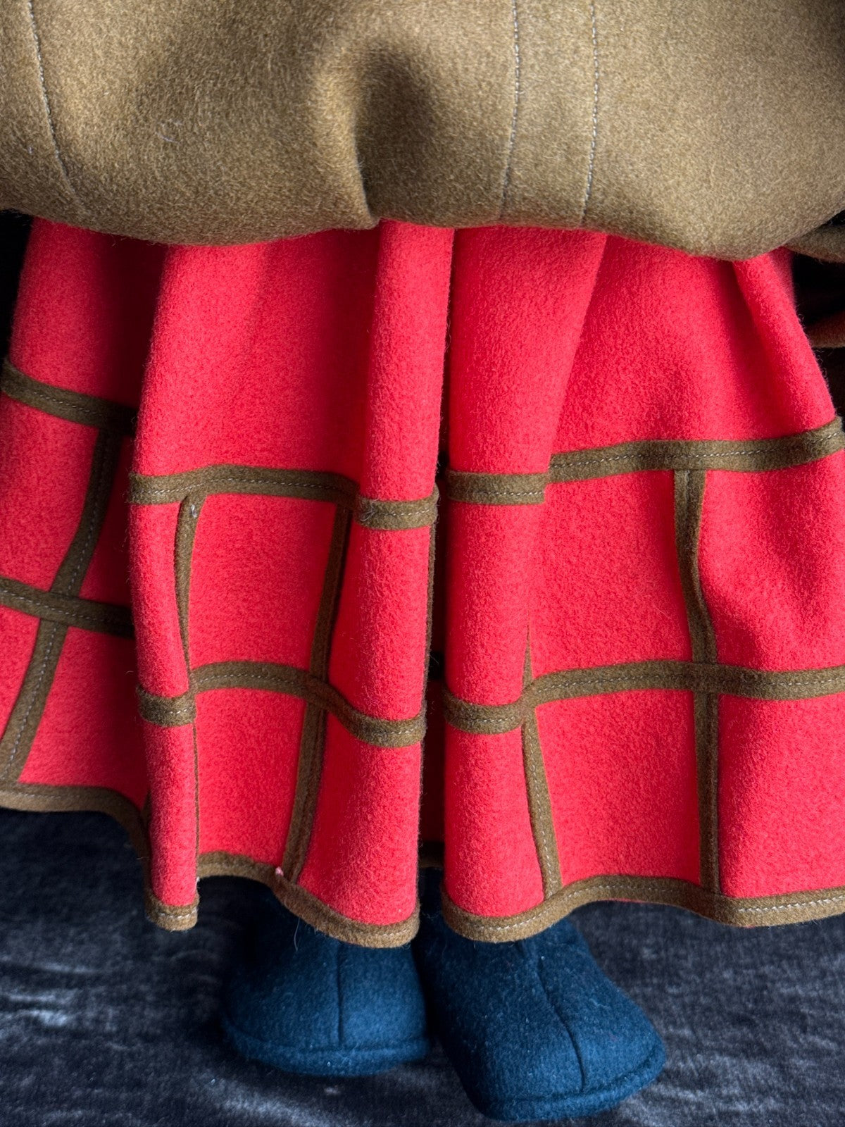 2 Large Vintage English Norah Wellings 25" Felt Cloth Elderly Couple Dolls