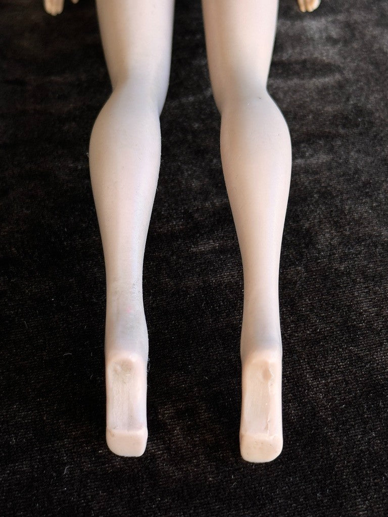 Early Mattel Vintage Bubblecut Midge Body Barbie Doll