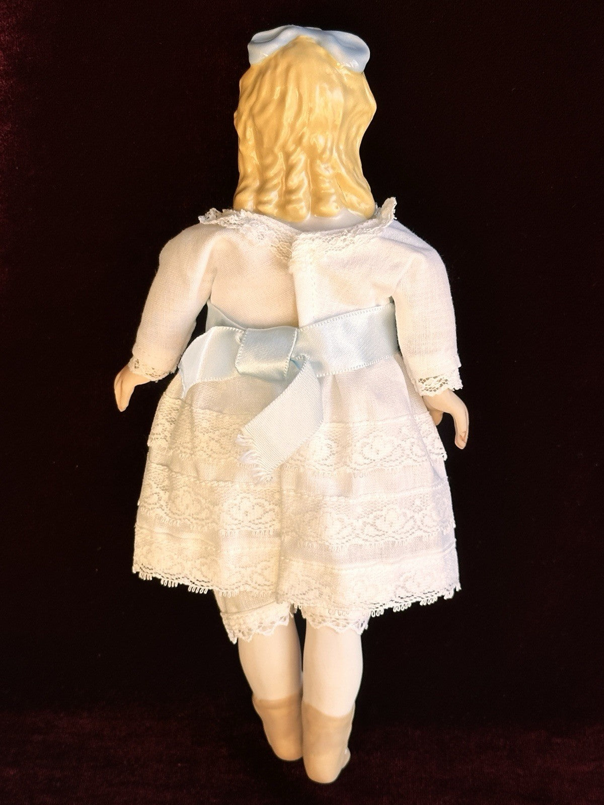 UFDC Artist Kathy Redmond 9” Porcelain Alice Doll
