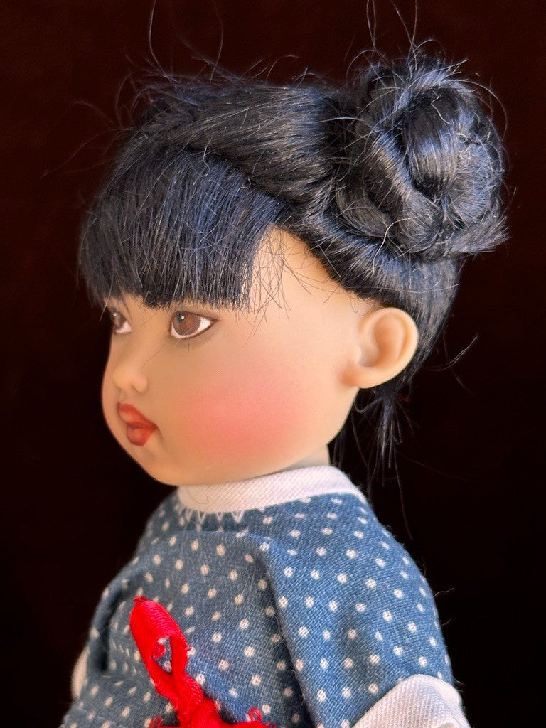 Collectible Vinyl Helen Kish ZSU ZSE Asian Riley's Friend Doll