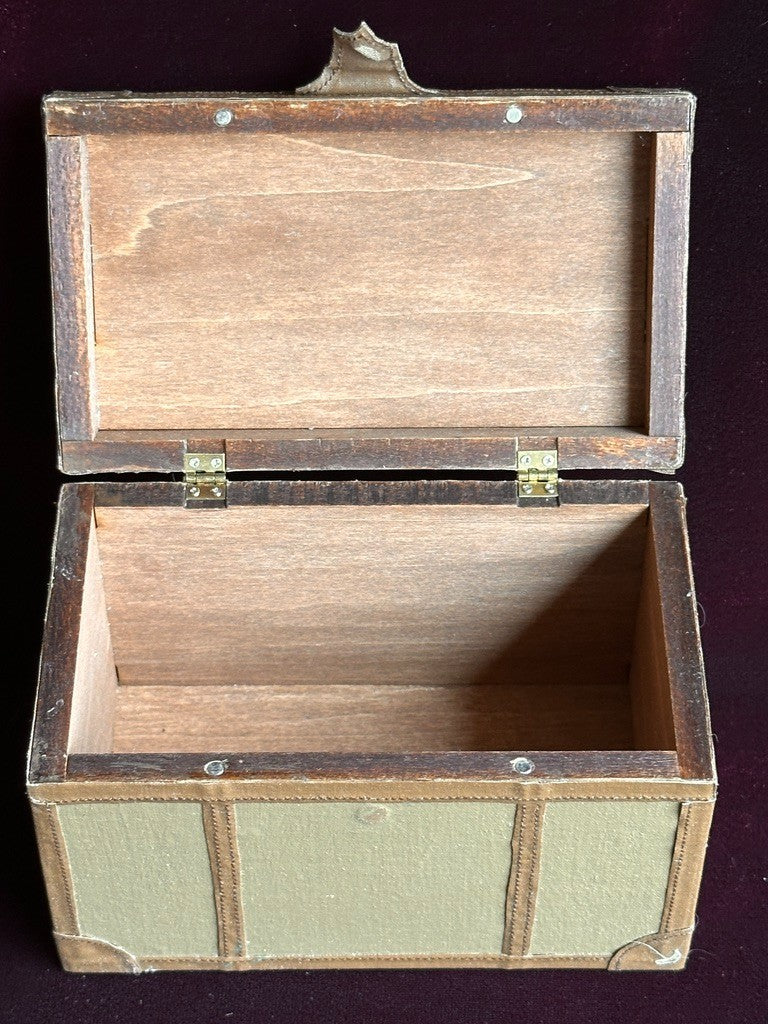 Collectible 9.5” UFDC Gail Wilson Dickon The Secret Garden Papier Mache Doll Tag