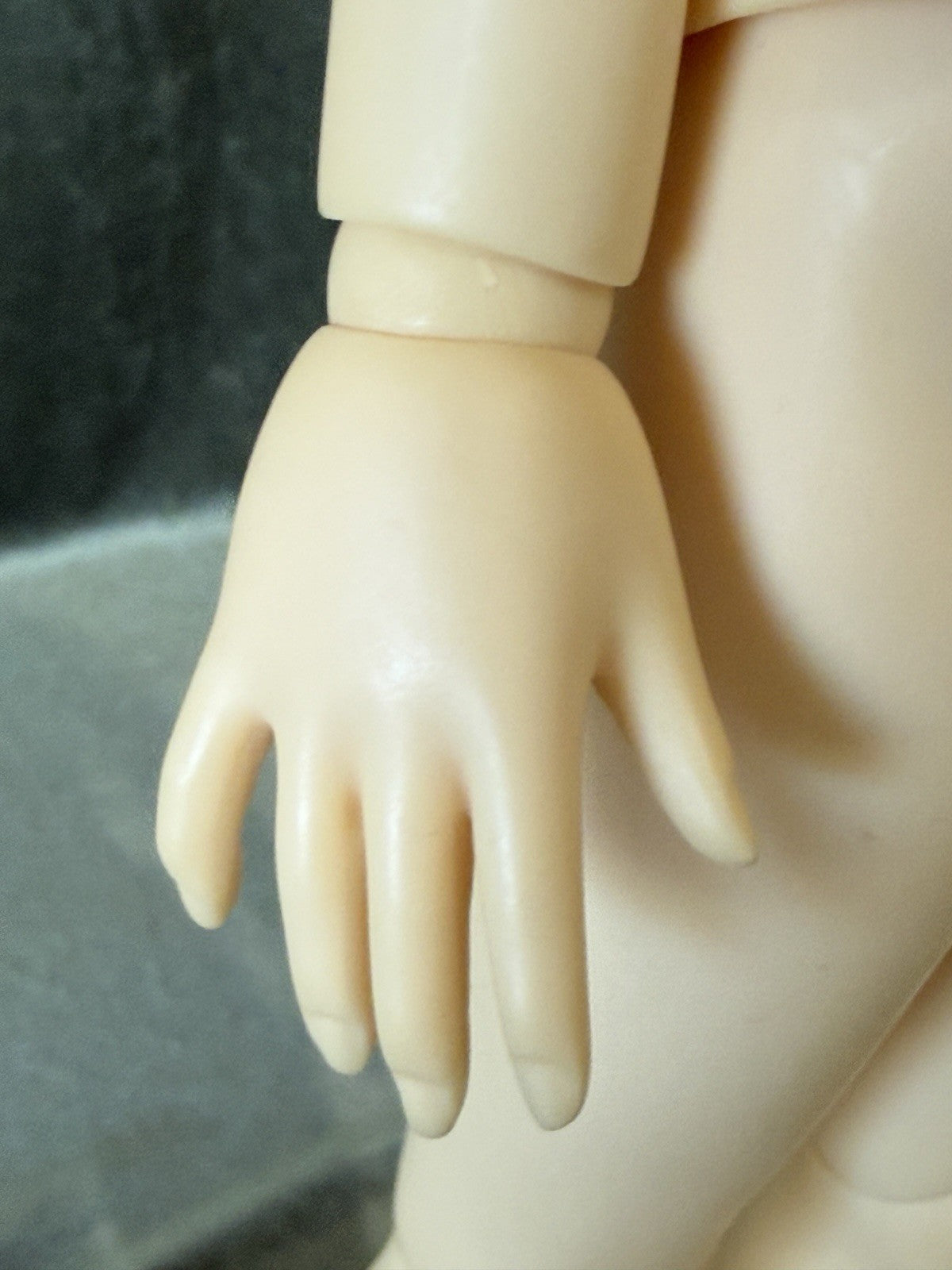 Super Dollfie 10 Volks Resin Fashion BJD 22” Doll