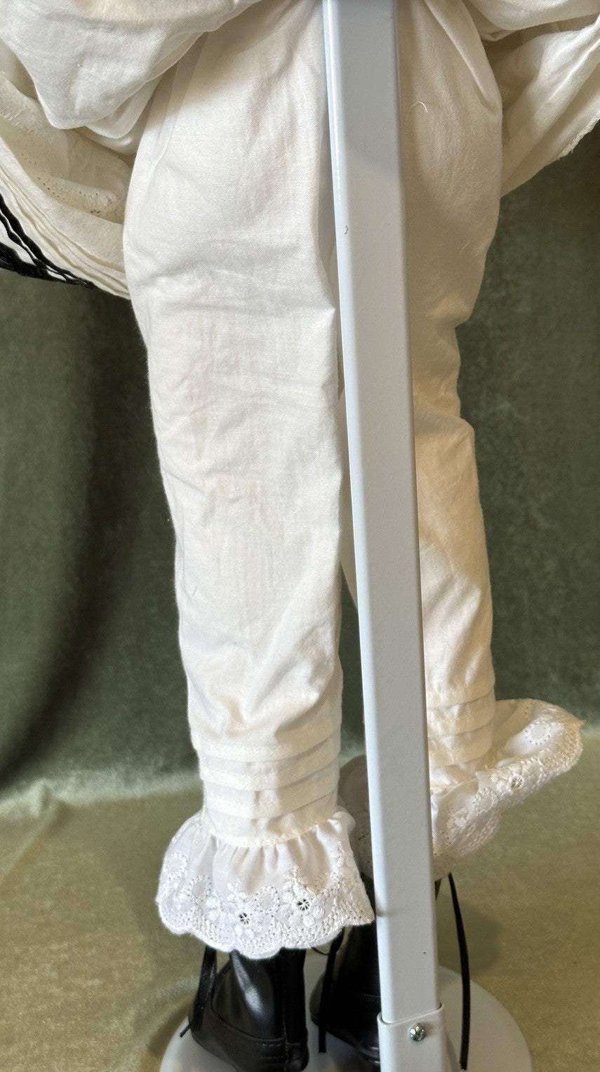 Jan Mclean 28" Porcelain Doll “Laura” Tag and COA For Exclusively Yours 1997