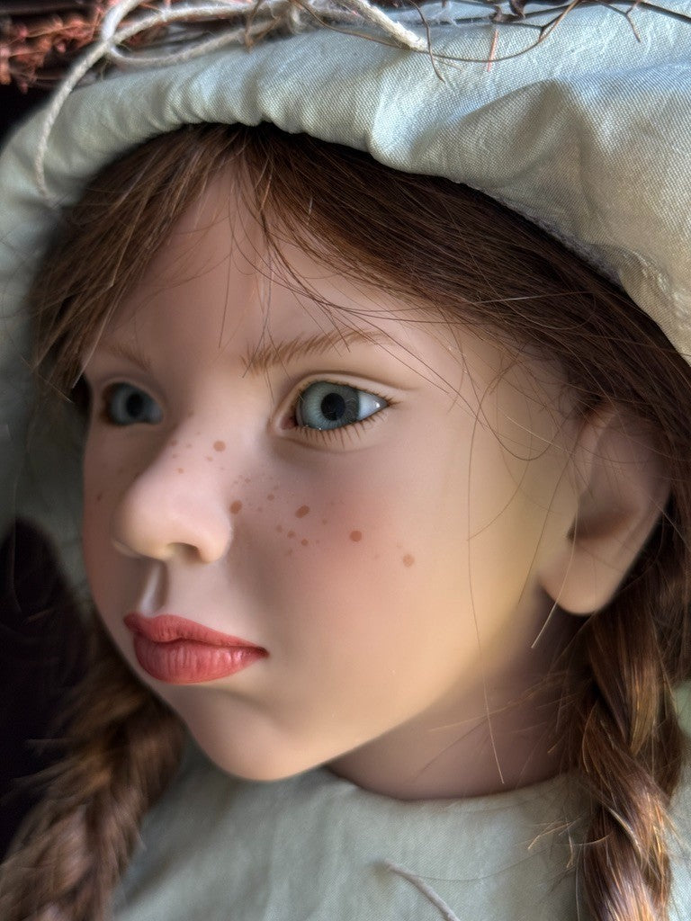 Lifelike Zwergnase 25” Vinyl Donja Doll 2000 LE 250 with Tag and Box