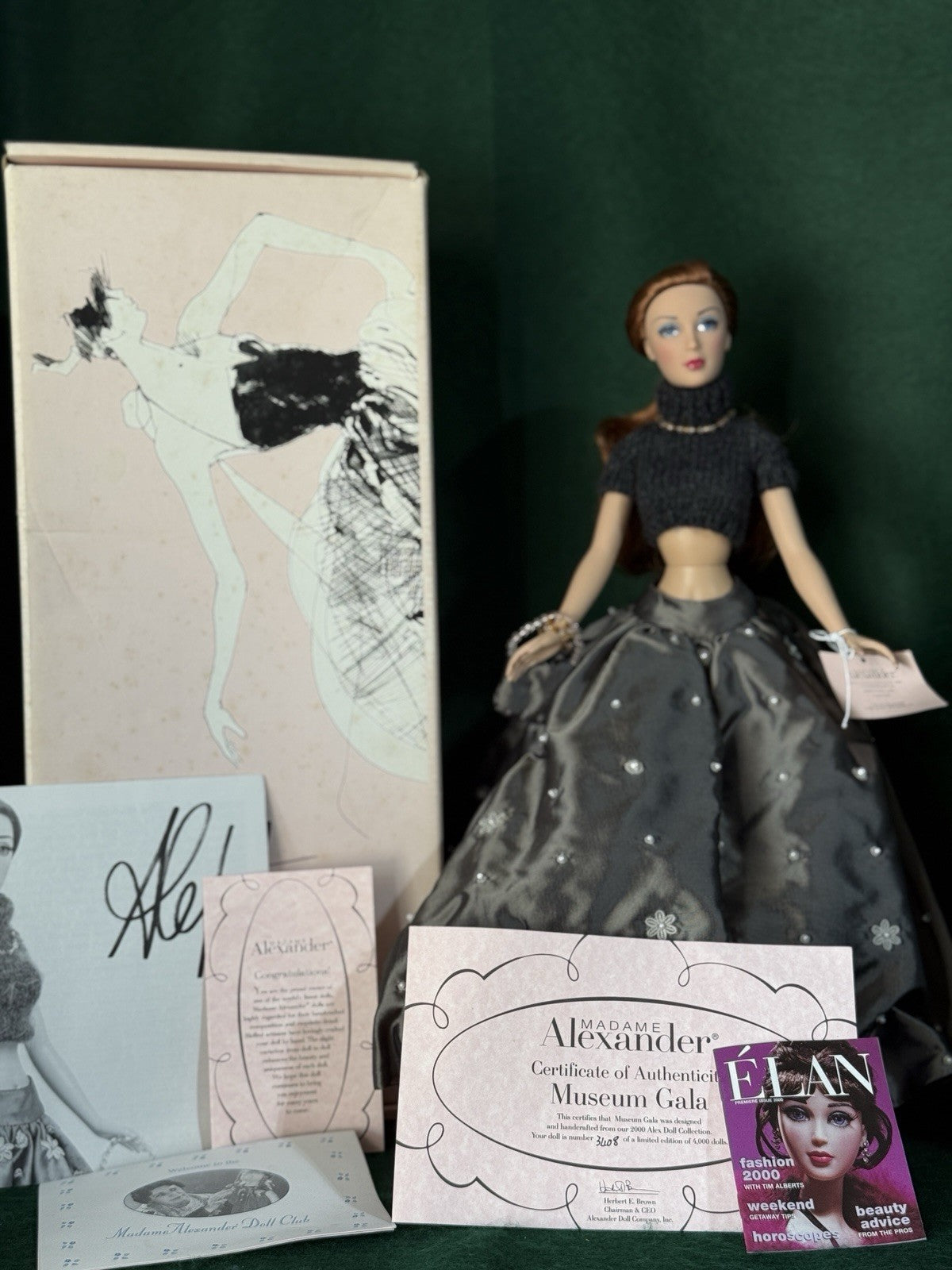 Madame Alexander Fashion Doll "Museum Gala Alex" Brunette COA/Box/Tag/Stand