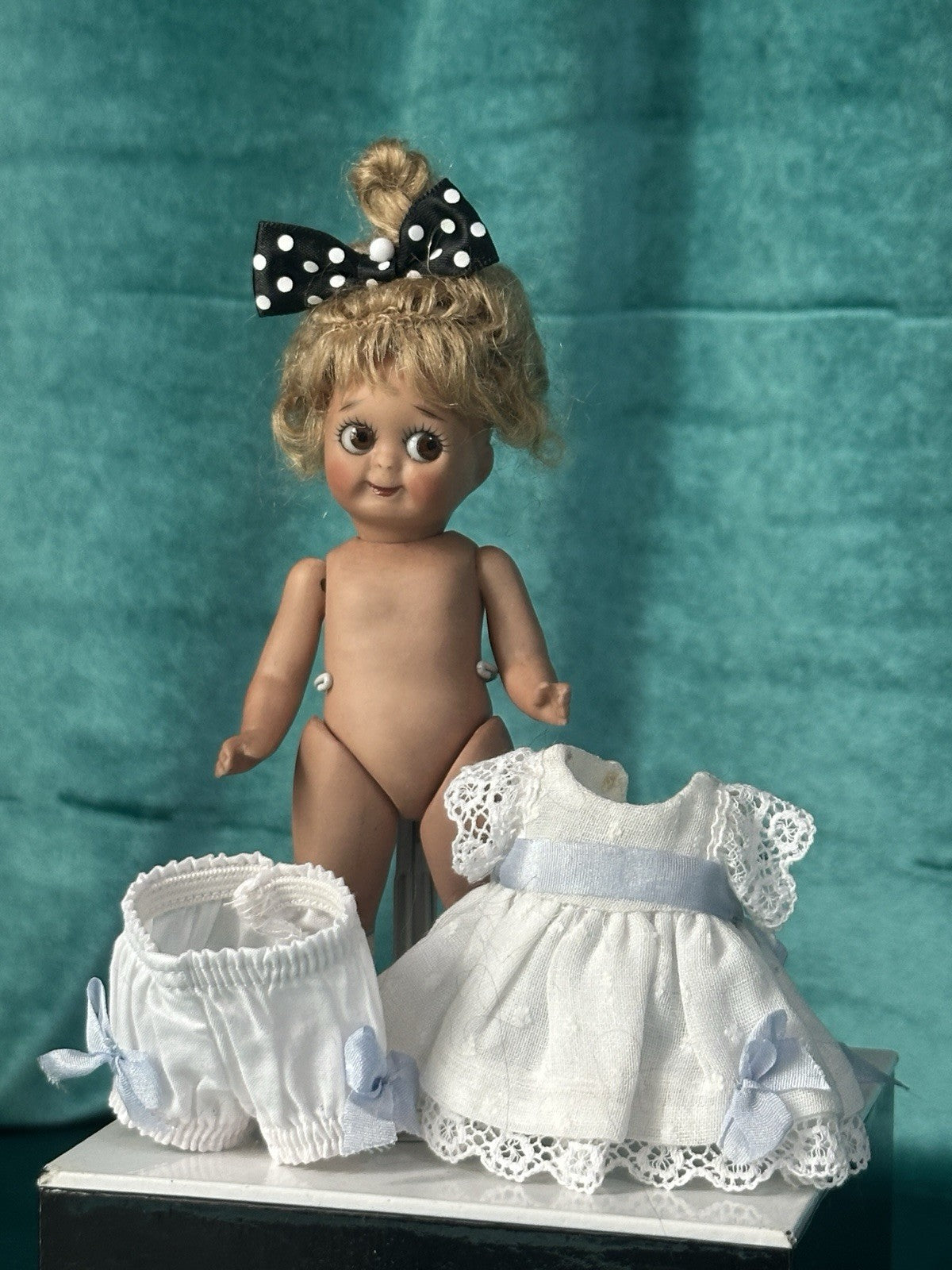 Vintage Reproduction of Antique German JDK 221 Googly Eyes 5” Doll