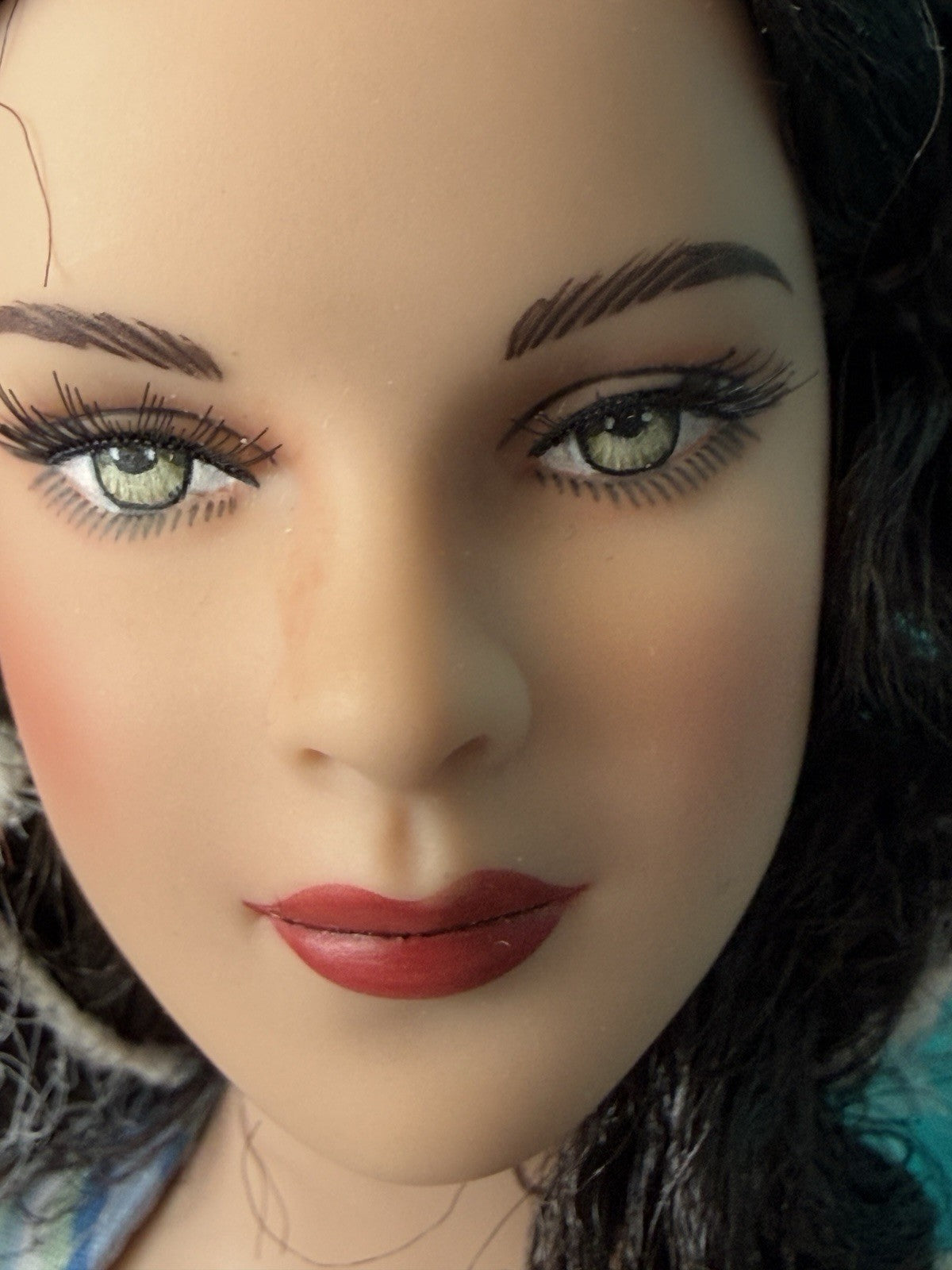 MIB Rare Tonner Deeanna  Denton Turning Heads Poolside Brunette 17” Doll