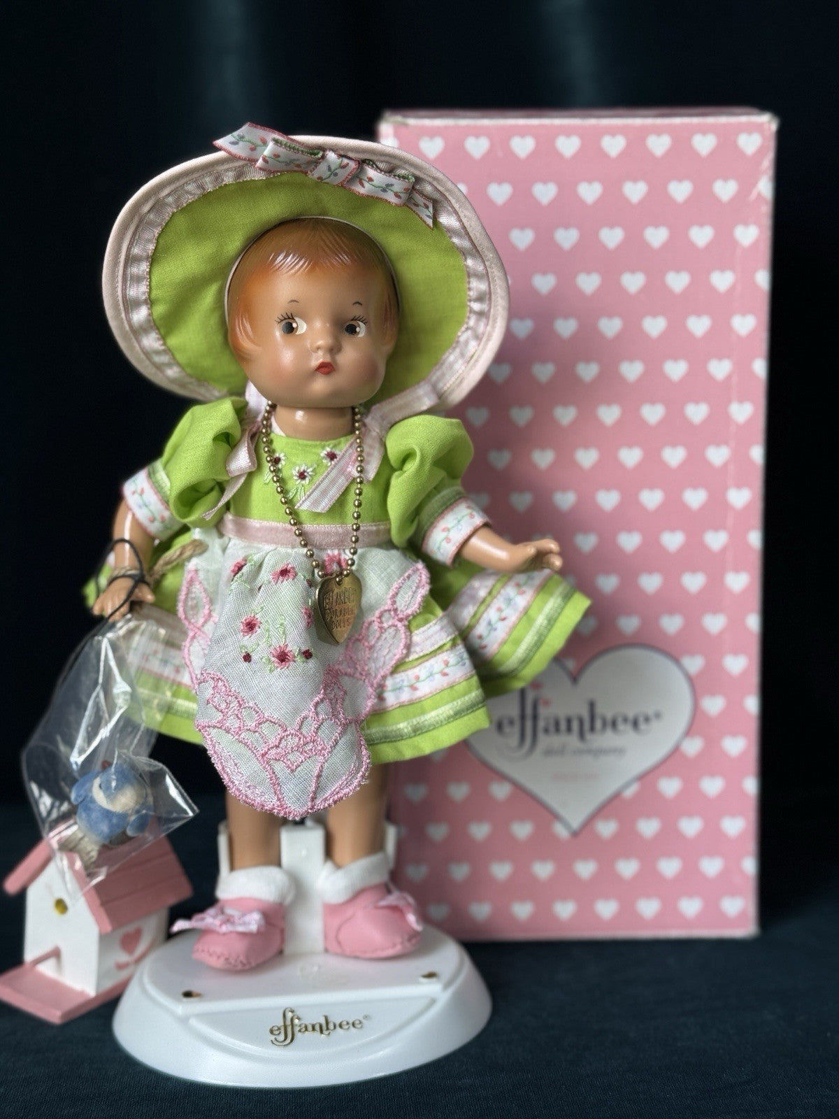Lot Of 8 Reproductions Of Vintage Effanbee Wee Patsy Dolls With Doll Trunk