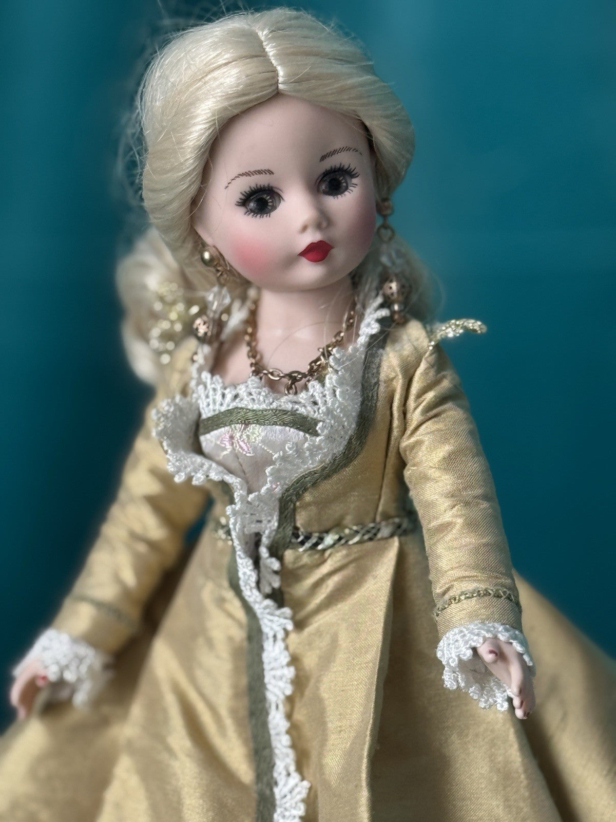 Madame Alexander Catherine Parr 10” Doll Limited Edition 250