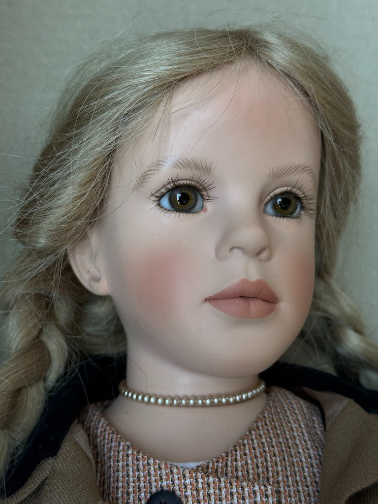 Collectible Vinyl 25” Juanita-Anita Doll by Vera Scholz WMP New in Box