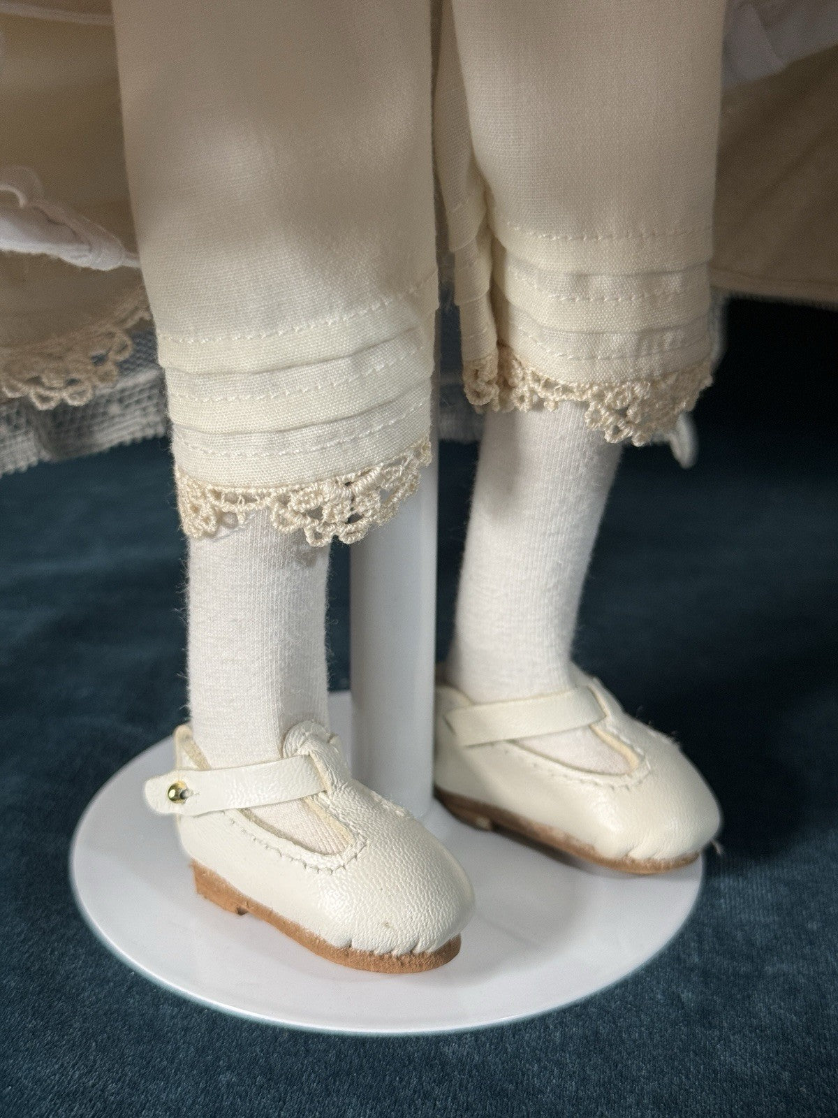 MIB Wendy Lawton “Meg’s Wedding” Wooden and Porcelain 15” Doll LE 175 COA/Tag