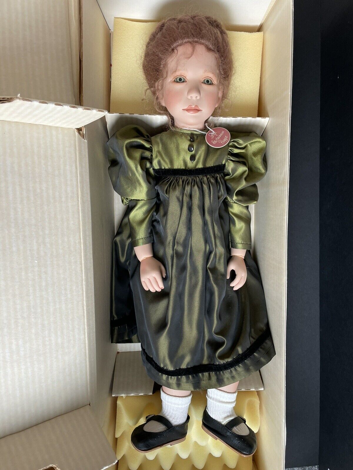 Collectible Artist Doll Leonia by Sonja Hartmann LE 250 Box Tag