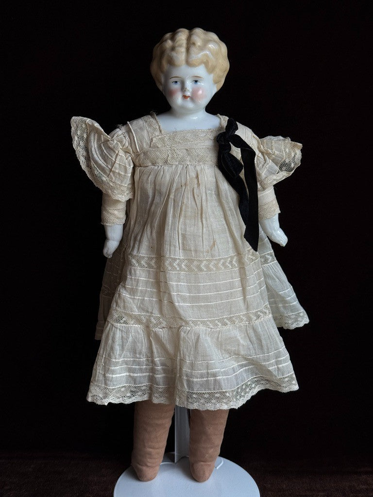 Antique German Hertwig 16” Lowbrow China Shoulder Head Doll