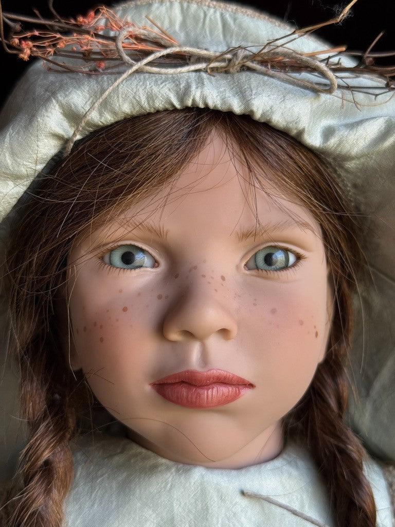 Lifelike Zwergnase 25” Vinyl Donja Doll 2000 LE 250 with Tag and Box