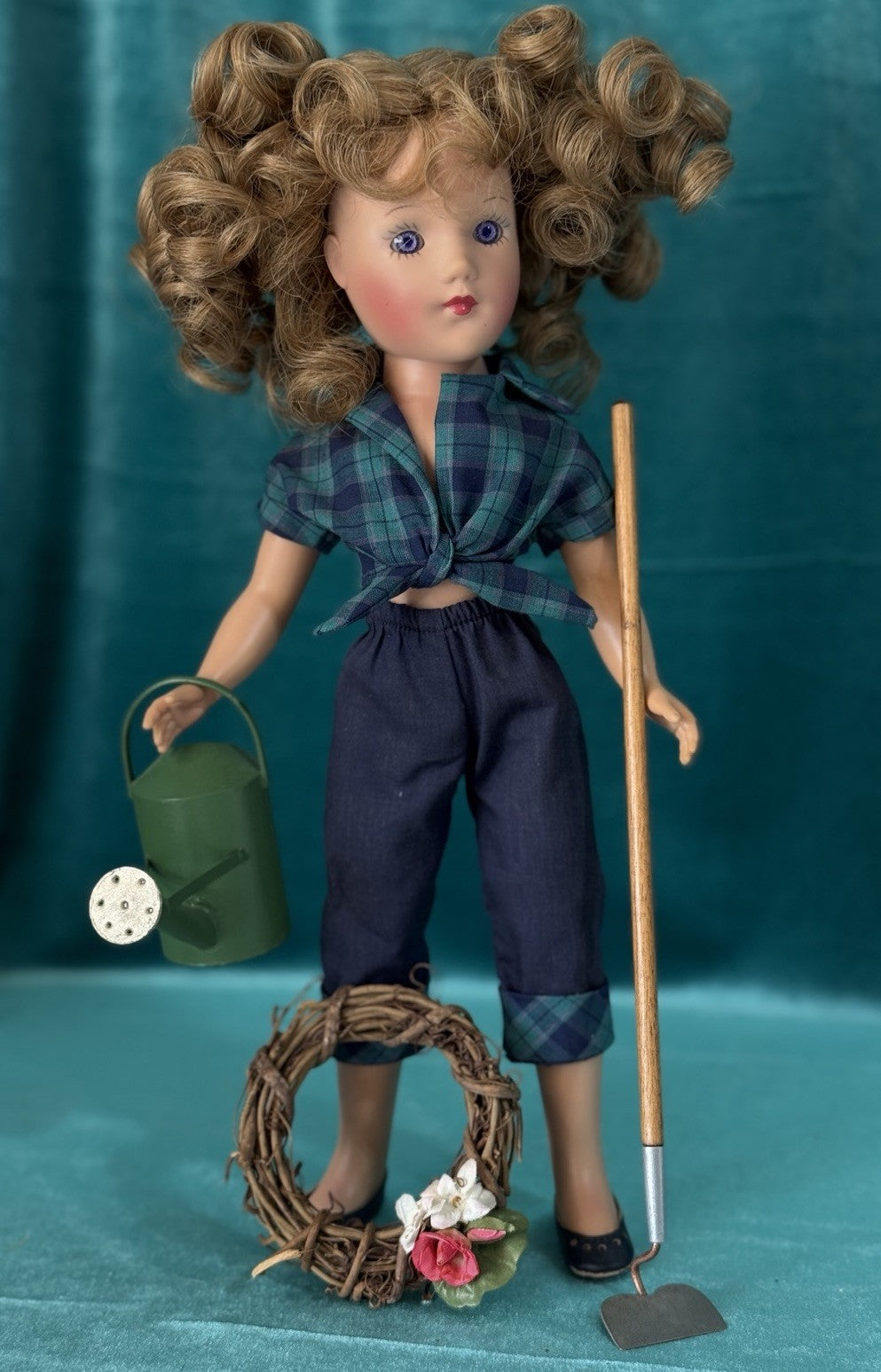 Modern Mary Hoyer Mary Lynne Vinyl Doll LE 200 Box/COA For Luncheon 1995