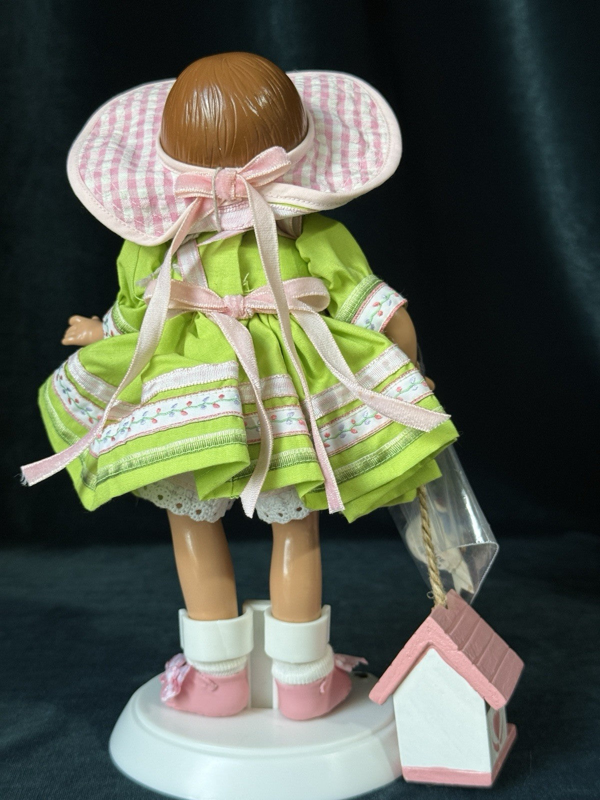 Lot Of 8 Reproductions Of Vintage Effanbee Wee Patsy Dolls With Doll Trunk