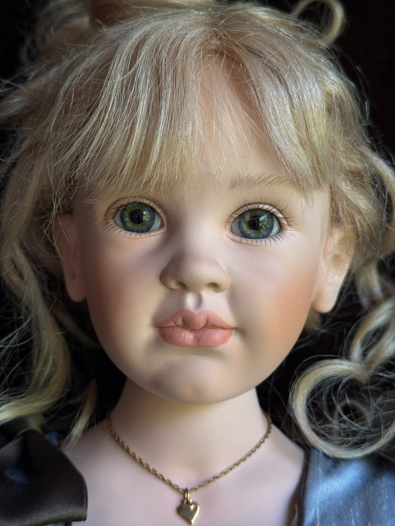 Collectible Vinyl 30” Margot Doll by Hildegard Gunzel WMP LE 750 in Box