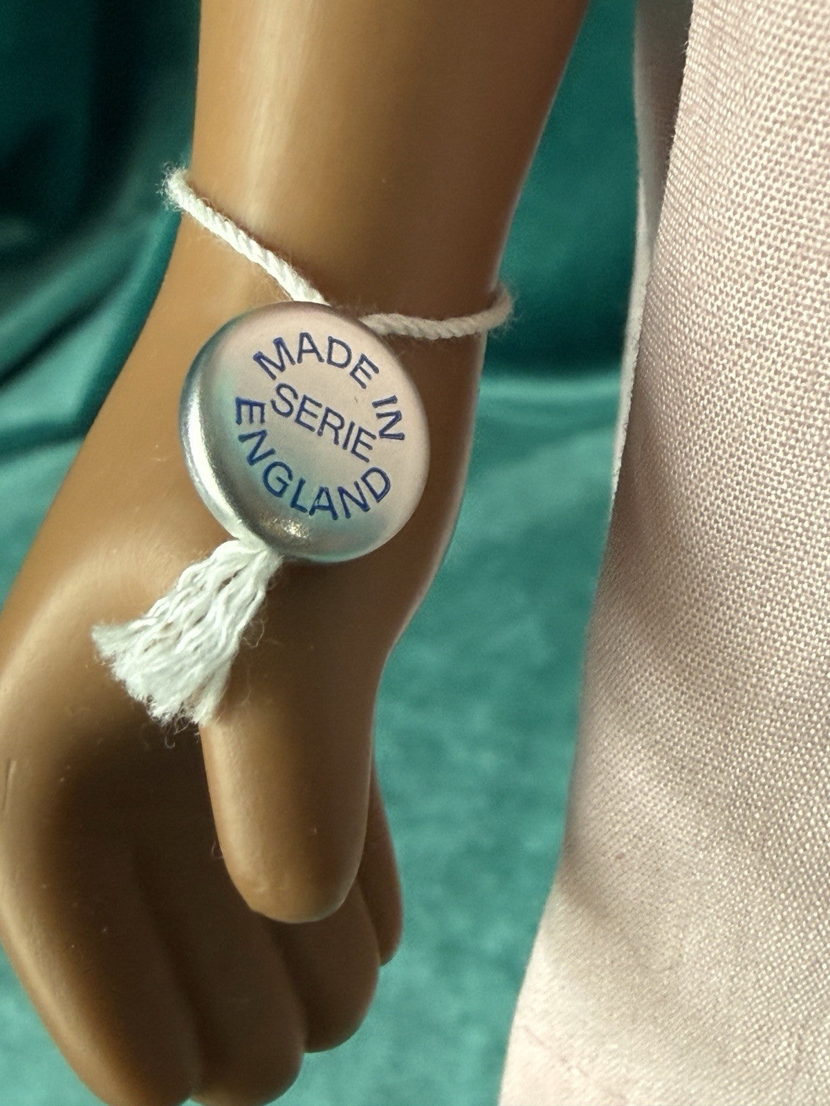 Collectible England Vinyl Sasha Brunette Pink Dress 103 Girl Doll with Box/Tag