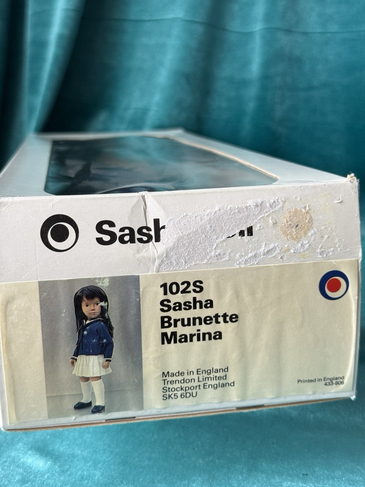 Collectible England Vinyl Sasha Brunette Marina 102S Girl Doll with Box/Tag