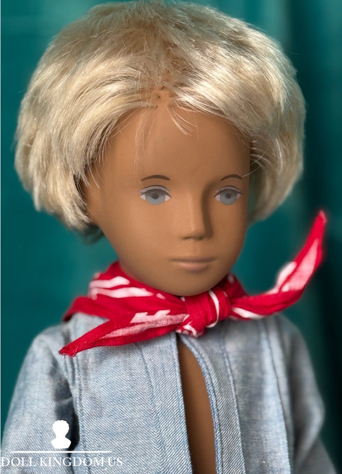 Collectible England Vinyl Sasha 302 Gregor Fair Blue Suit Boy Doll