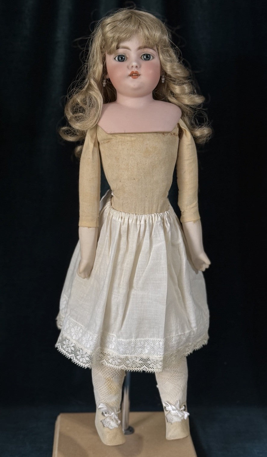 Antique German Simon Halbig Mold Dep 1040 Dep 8  Bisque Head 21” Doll
