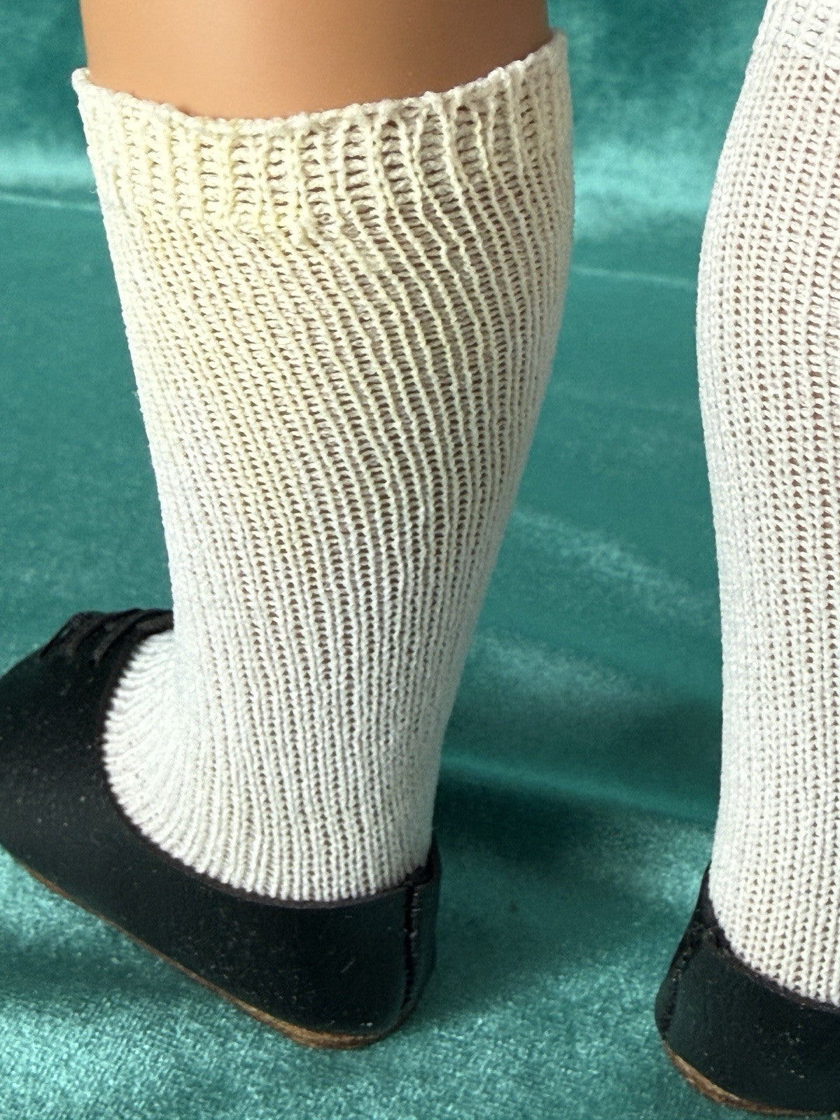 Collectible England Vinyl Sasha Brunette Marina 102S Girl Doll with Box/Tag