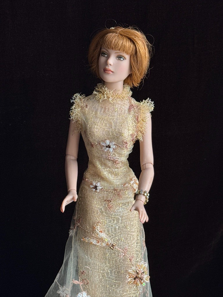 Collectible Tonner Tyler Wentworth Autumn Gold Fashion Doll