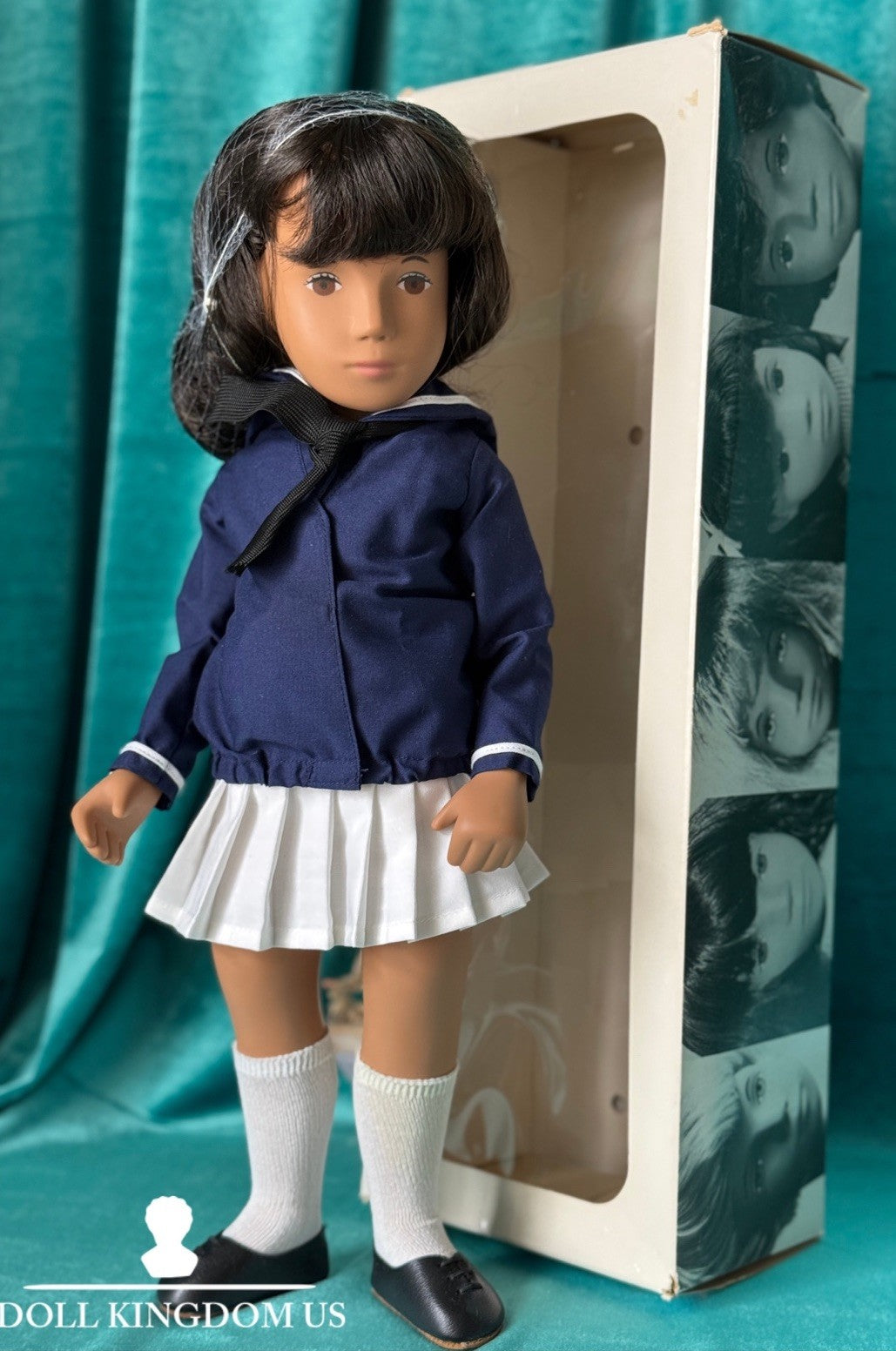 Collectible England Vinyl Sasha Brunette Marina 102S Girl Doll with Box/Tag