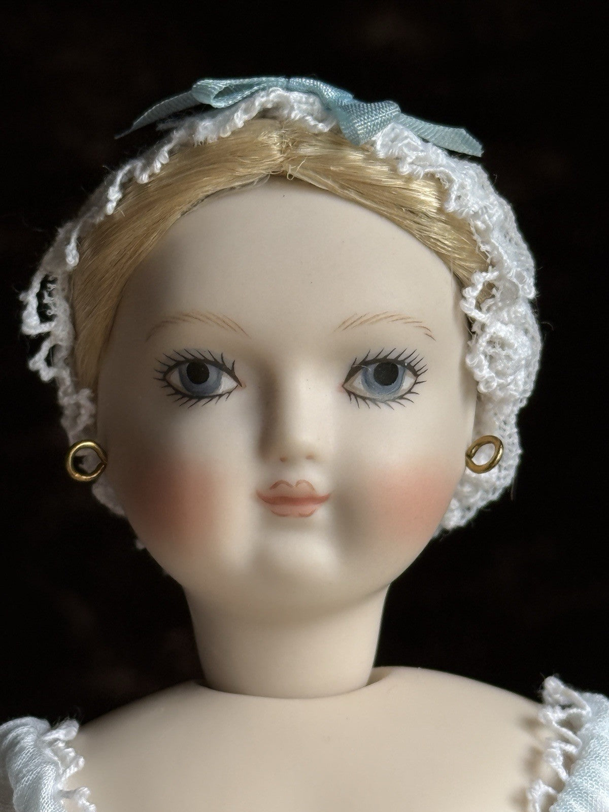 UFDCA 10” Alice Leverett Porcelain Jointed Marie Terese Fashion Doll In Box COA