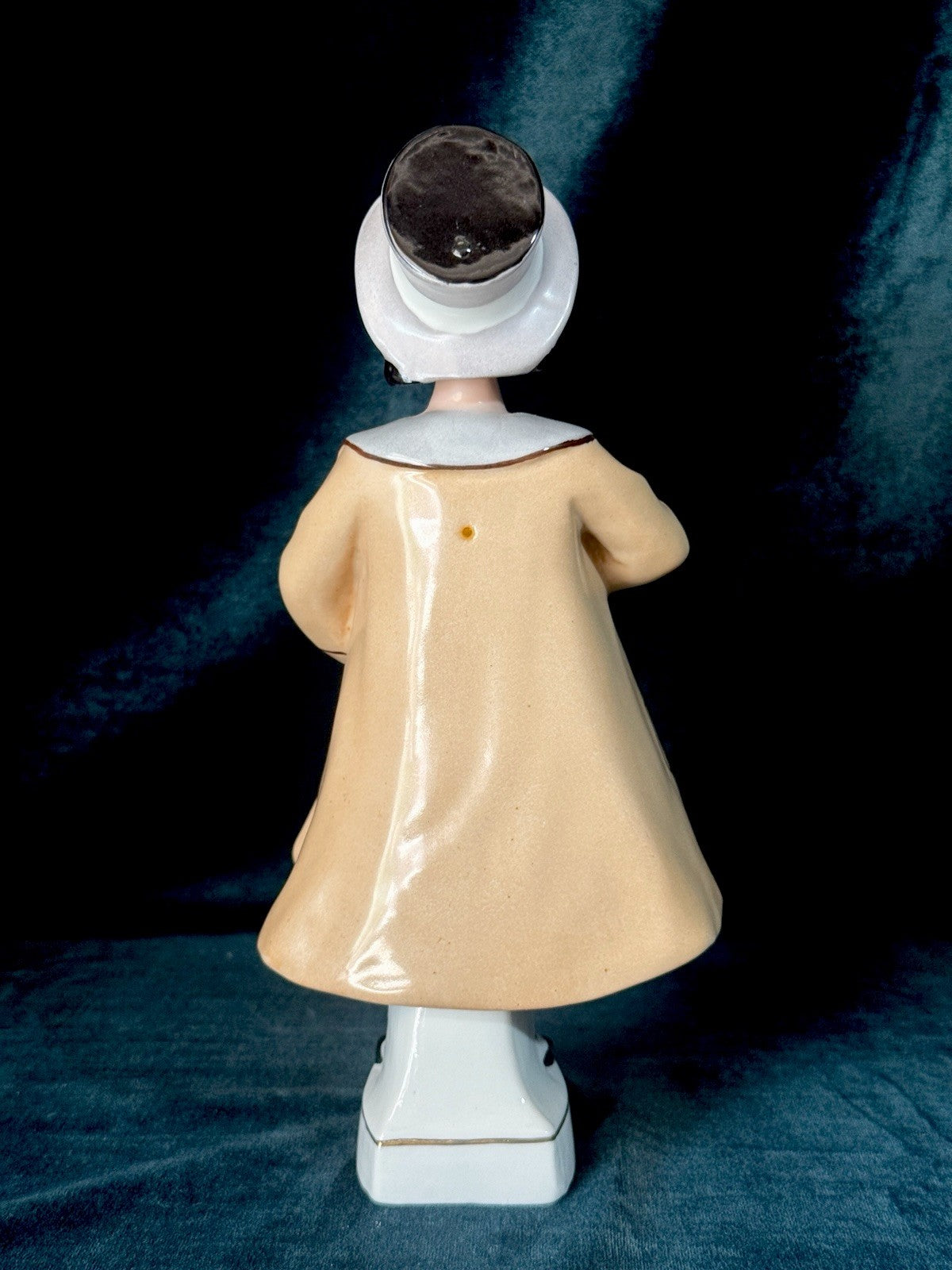 Lot Of 2 Antique Porcelain 8.5” Boy/Girl Nodder Figurines by Albert Stahl