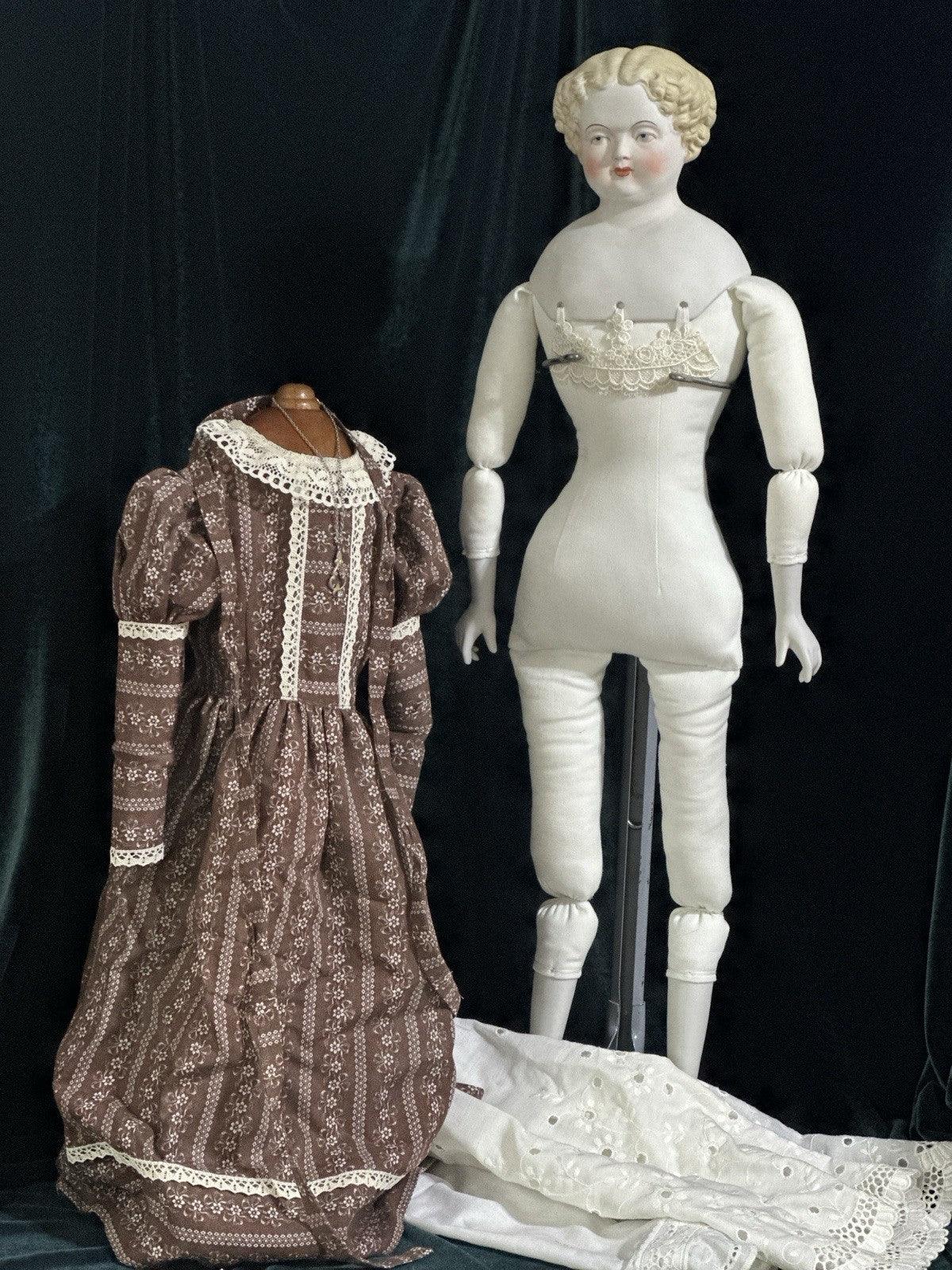 Vintage 28” Flat Top Highbrow China Parian Shoulder Head Doll