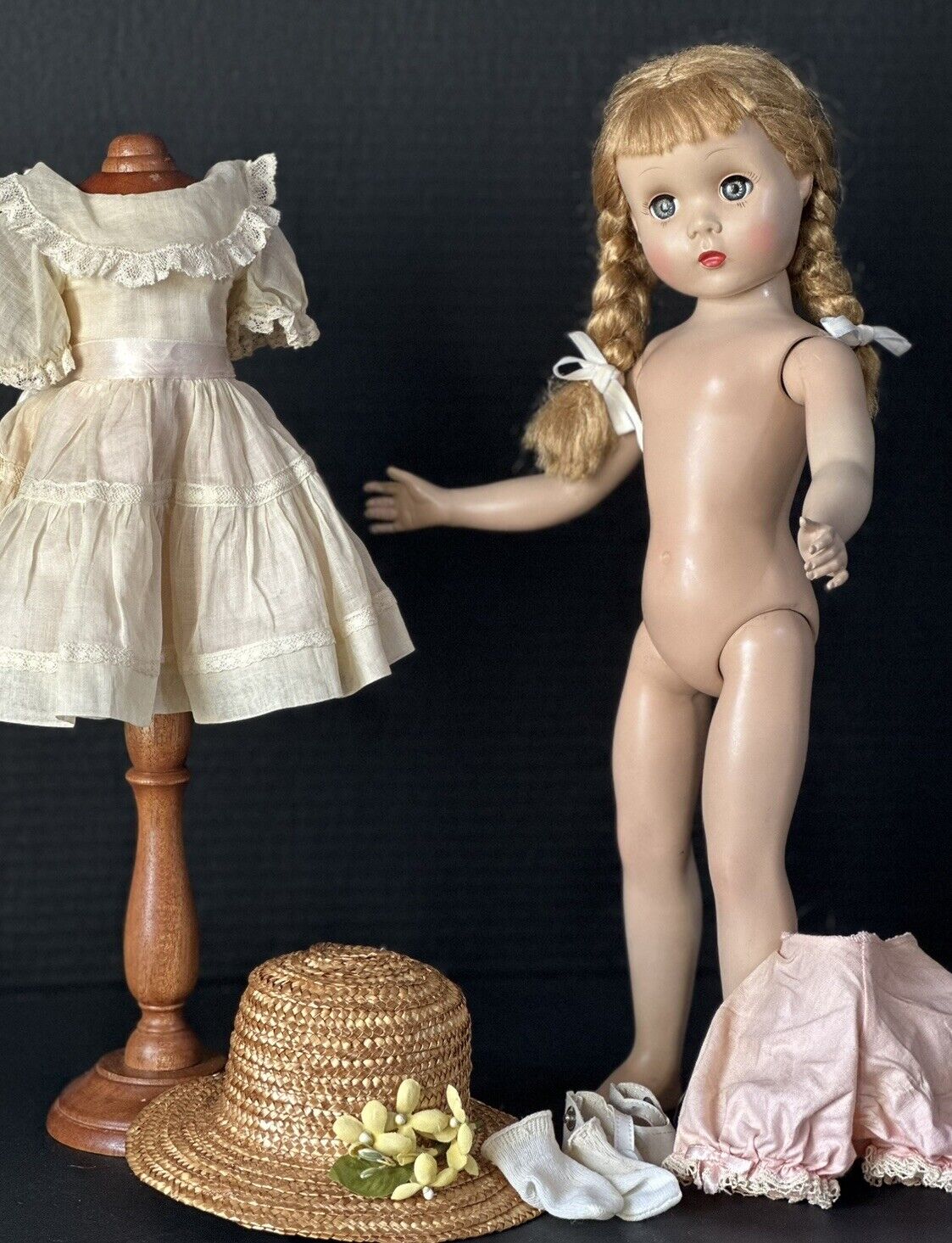 Vintage Madame Alexander 16” Polly Pigtails Hard Plastic Doll Tagged Outfit