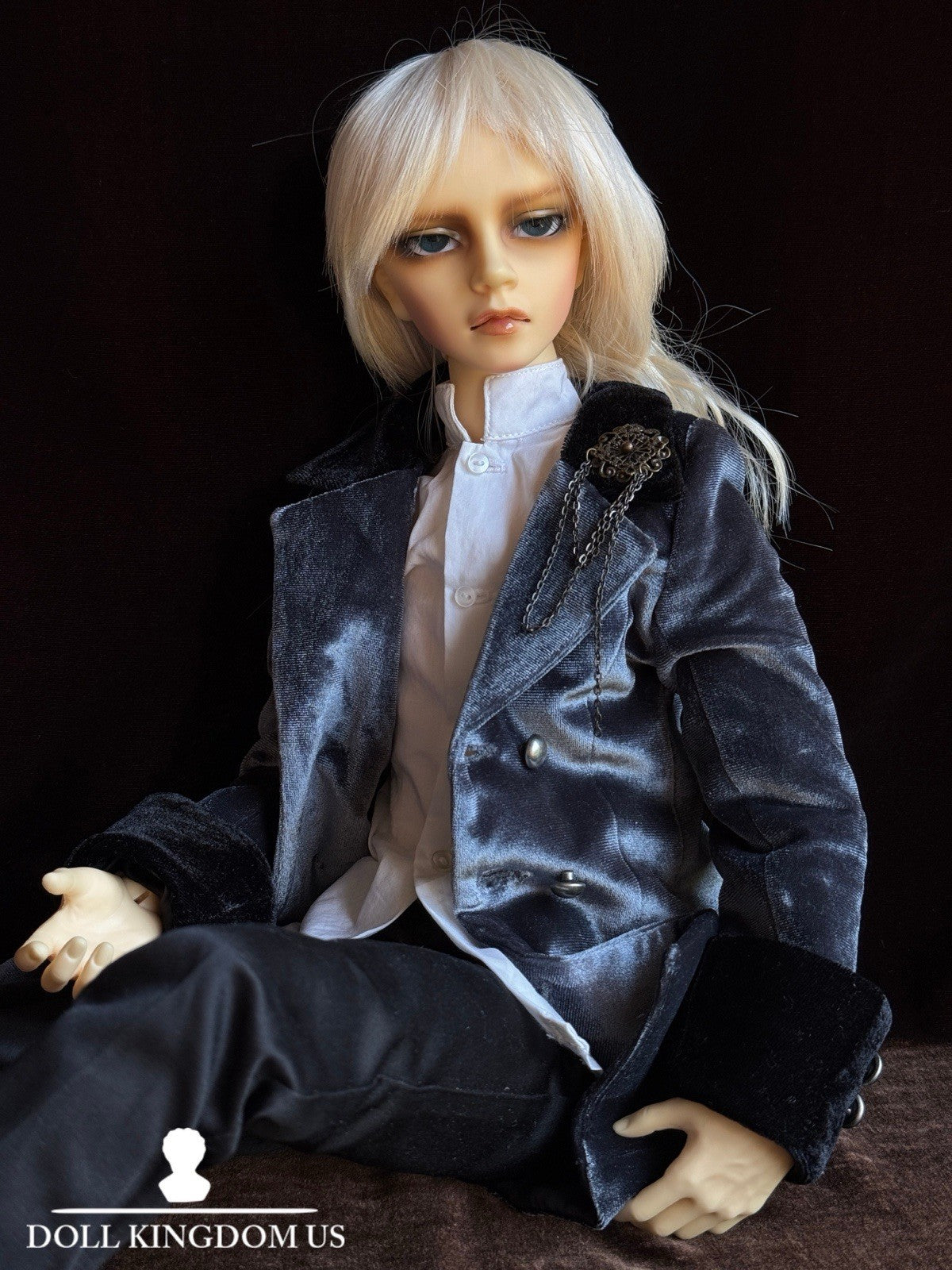 Volks 26” Super Dollfie SD17 Boy Williams The Darkness of Ensign (?) BJD Doll