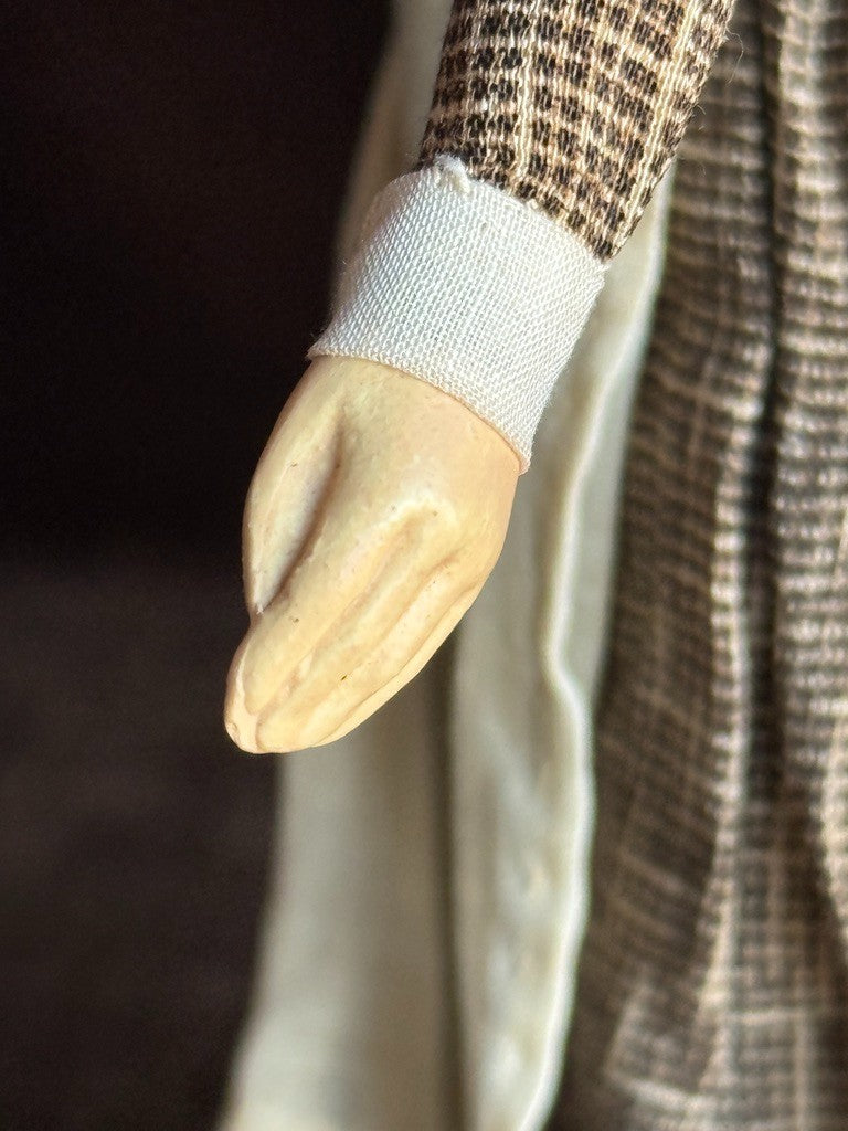 Pair of Vintage American Kimcraft Pilgrim Male and Female Dolls