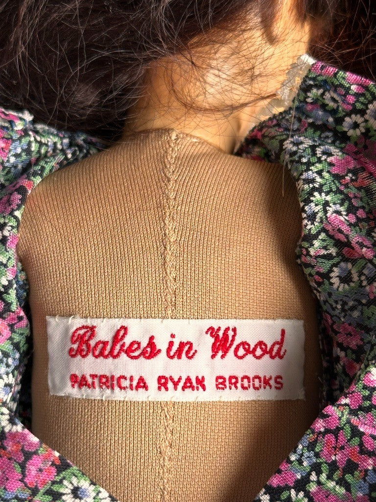 OOAK NIADA Artist Patricia Ryan Brooks 13.5” Wood Hand Carved Doll