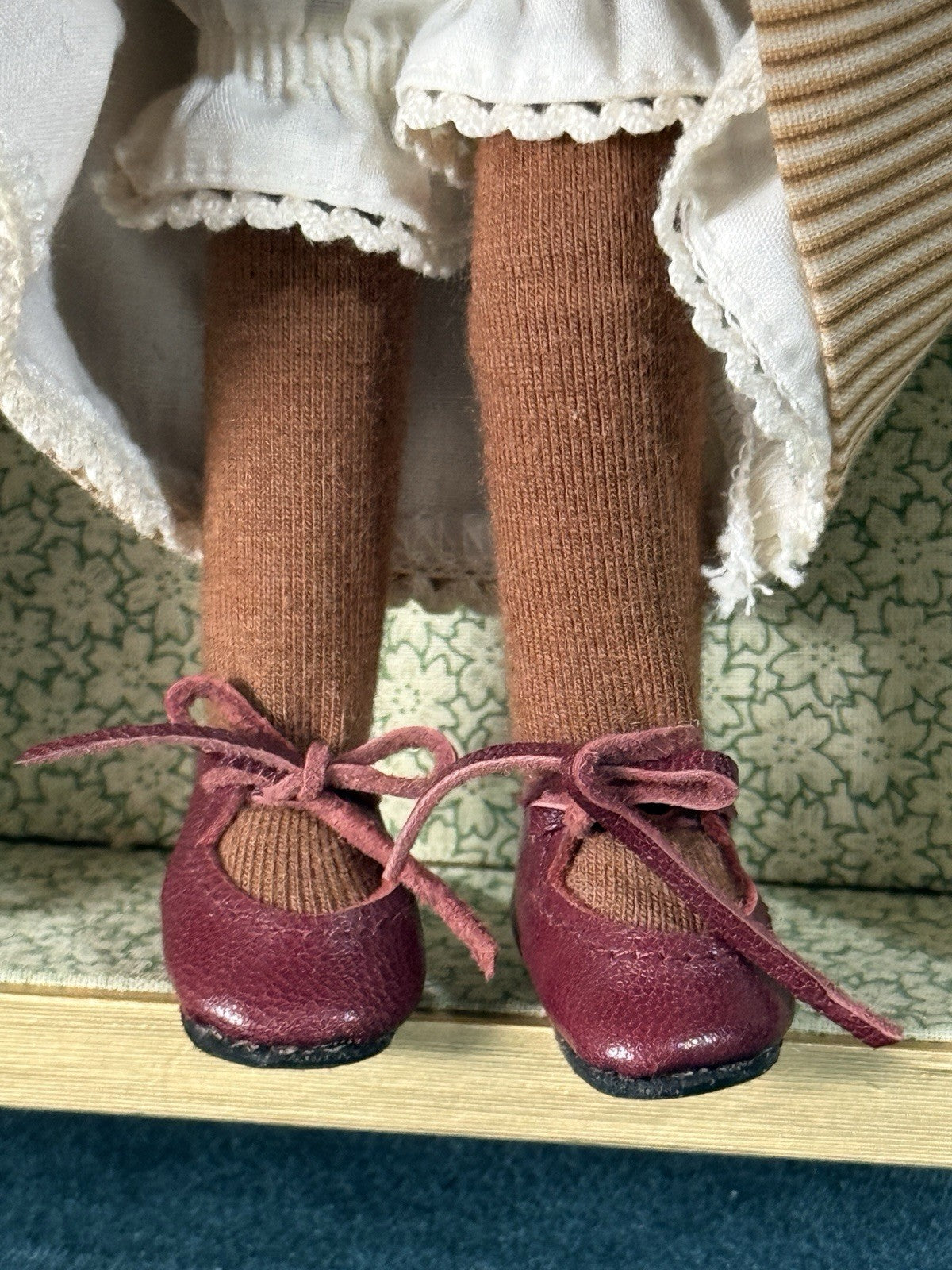 MIB Wendy Lawton “Rebecca Of Sunnybrook Farm” Wood/Porcelain Doll LE 175 COA/Tag