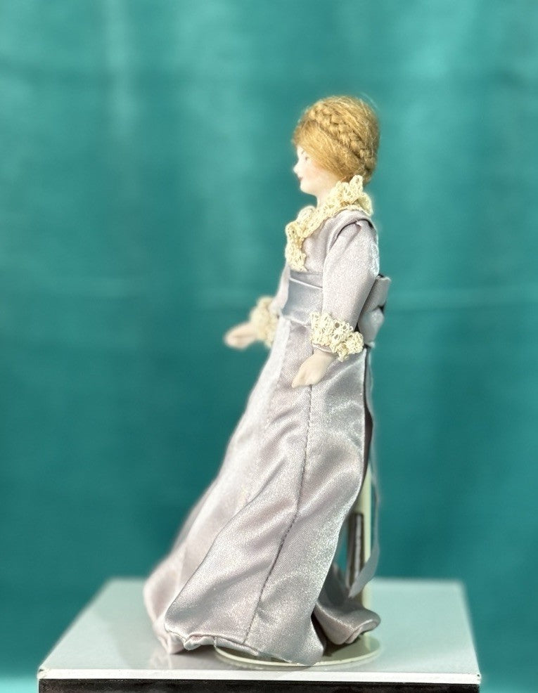 Porcelain/Cloth Reproduction Of Miniature Dollhouse 6” Lady Doll