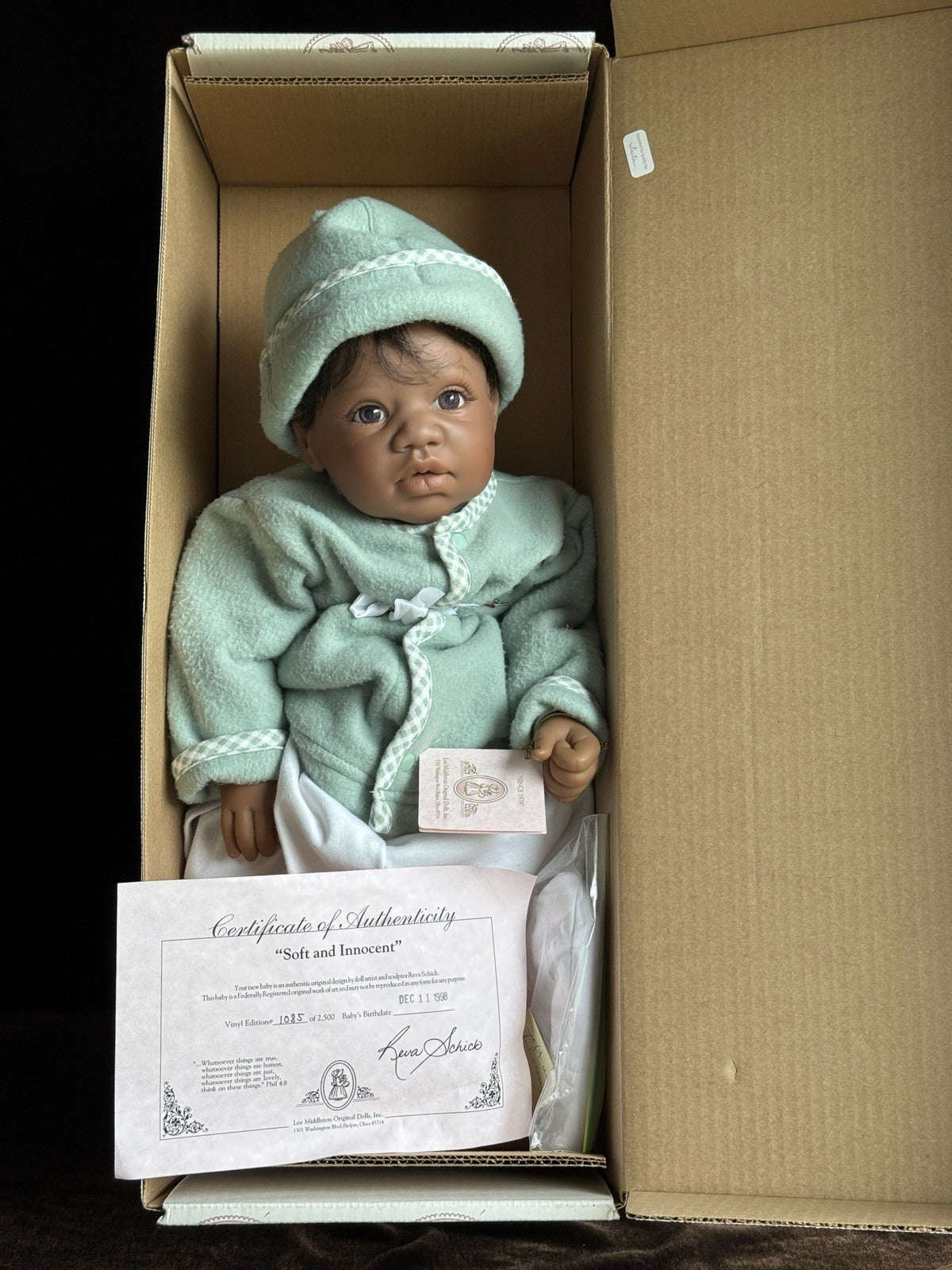 Lee Middleton Soft & Innocen Vinyl Cloth Baby Doll by Reva Schick LE 2500 in Box